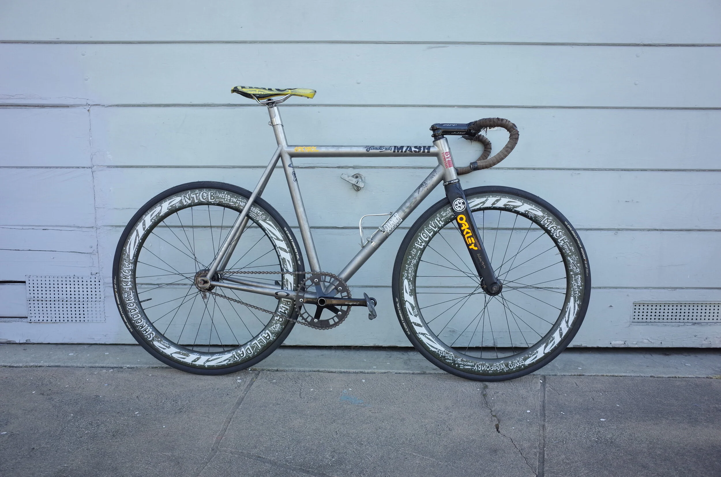  This No22 Little Wing titanium track frame and fork came my way in 2016, I had just left my longtime bike sponsor Cinelli and was looking for a new frame to rip around on. Wilis at Deluxe Cycles had a great realtionship with the dudes over at No22 a