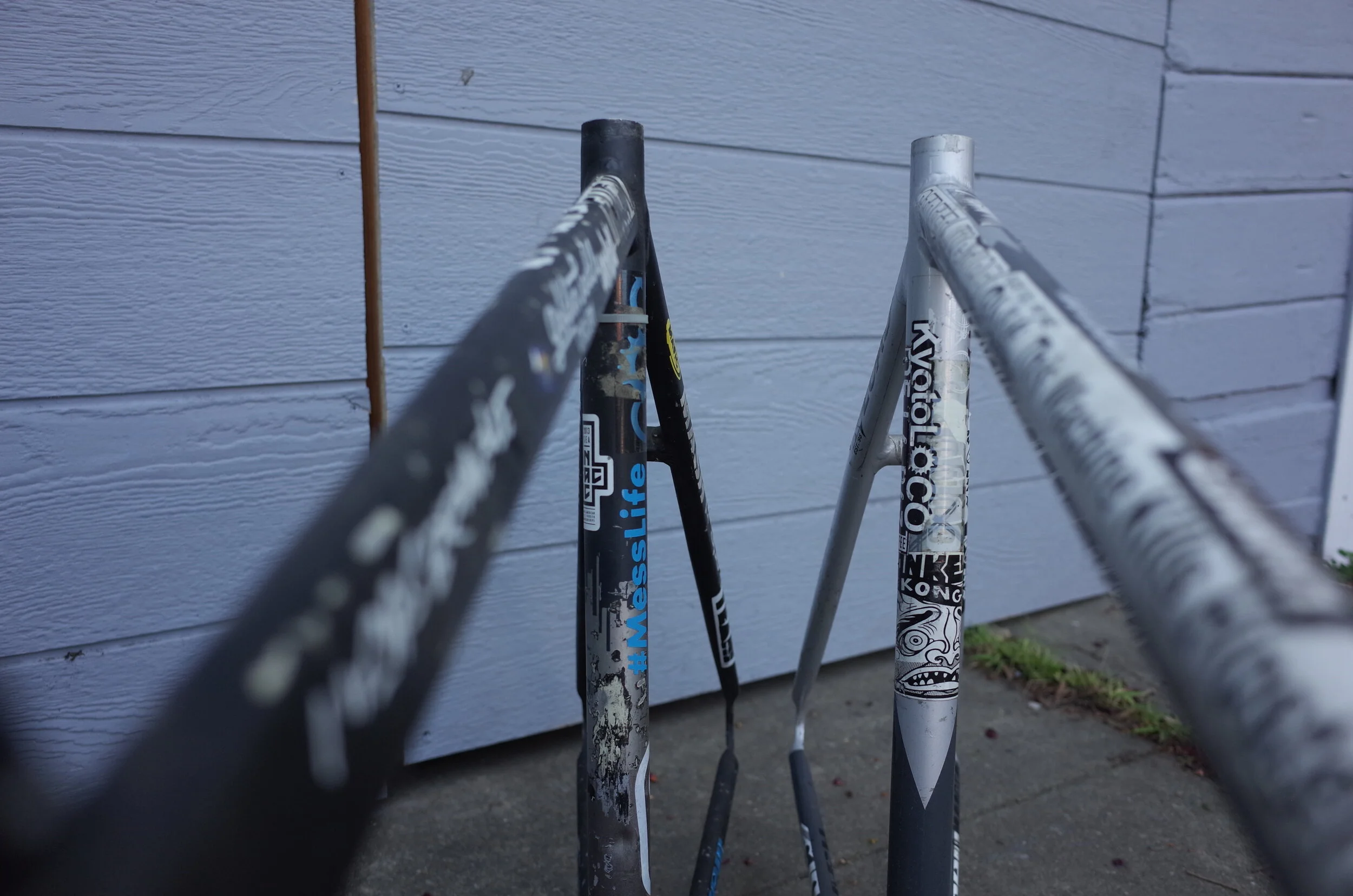  One thing that set the Histogram prototype apart from all the other frame sets what it’s upside down top tube.  For reasons unknown the builder flipped the top tube on this one prototype. 