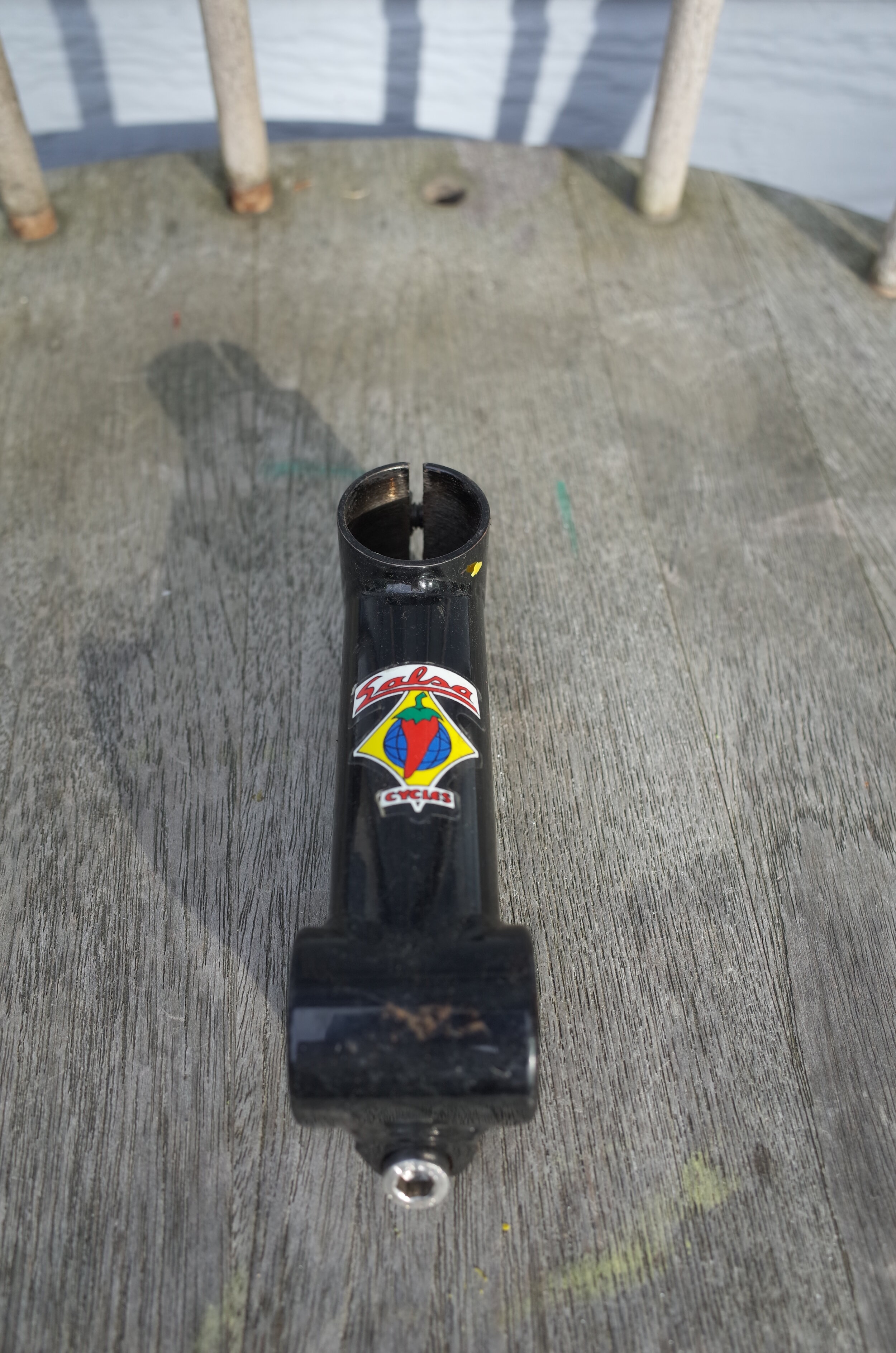  Although here is the thing with these Salsa stems… is this really a Salsa..?  Slightly odd logo, and while yes the welds and paint look very Salsa esq this could very well be a Kelly stem with a Salsa sticker for added resale value.  The world may n