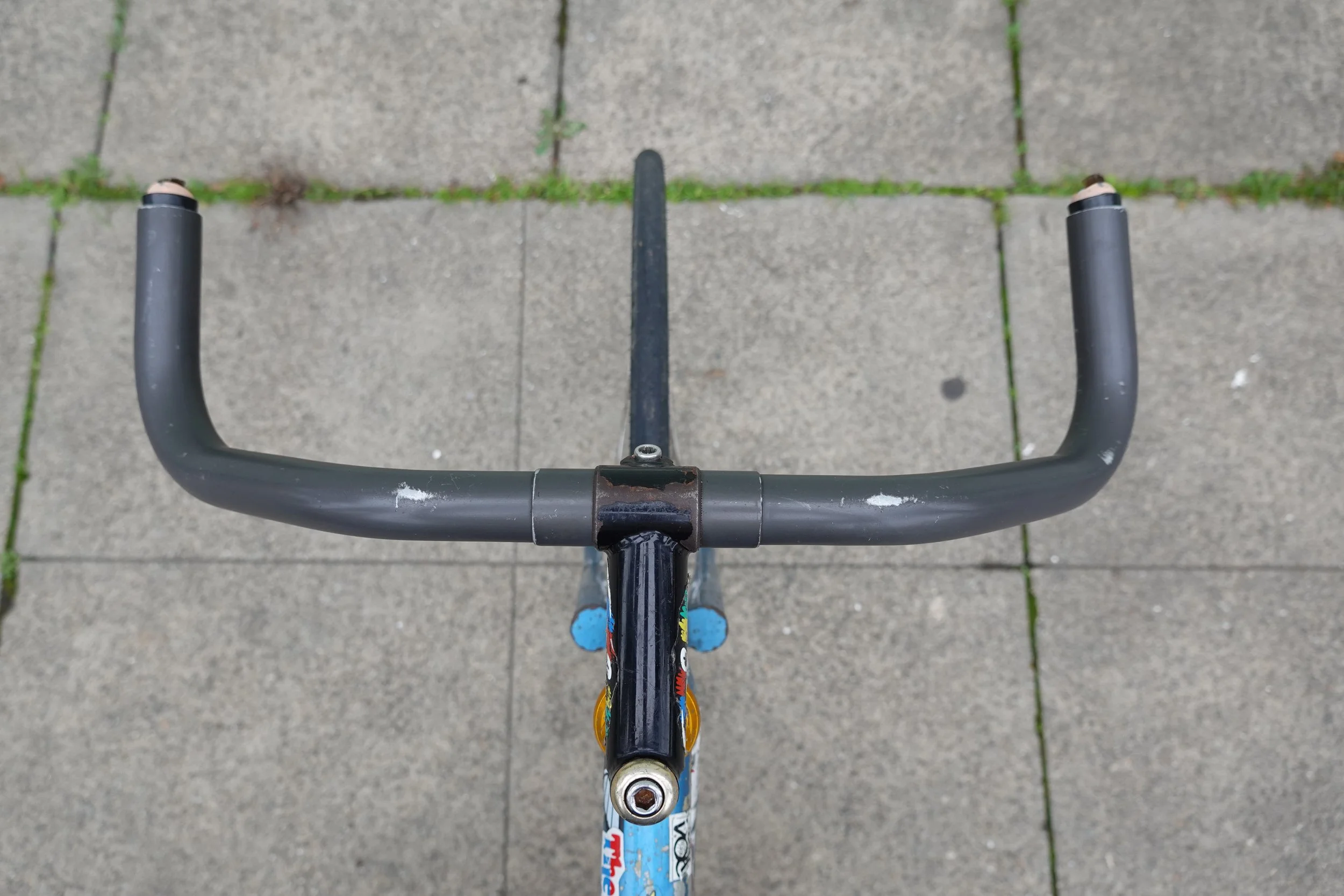  There was (still is) a courier legend named Sharky, originally from Philly he worked in Portland when I started on the road.  He got his nickname because he never stopped moving, always picking up and dropping off, making money.  He rode a 3RENSHO f