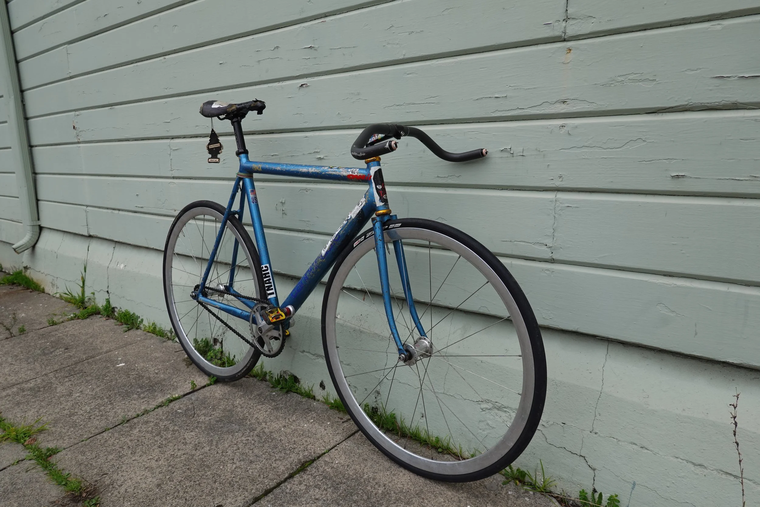  When I started riding track bikes Velocity Deep V’s were the sickest hoop you could get, they had just started releasing them without a machined brake surface just for us fixies.  But beyond these were the unobtainable, THEE ARAYA SUPER AERO SA30.  