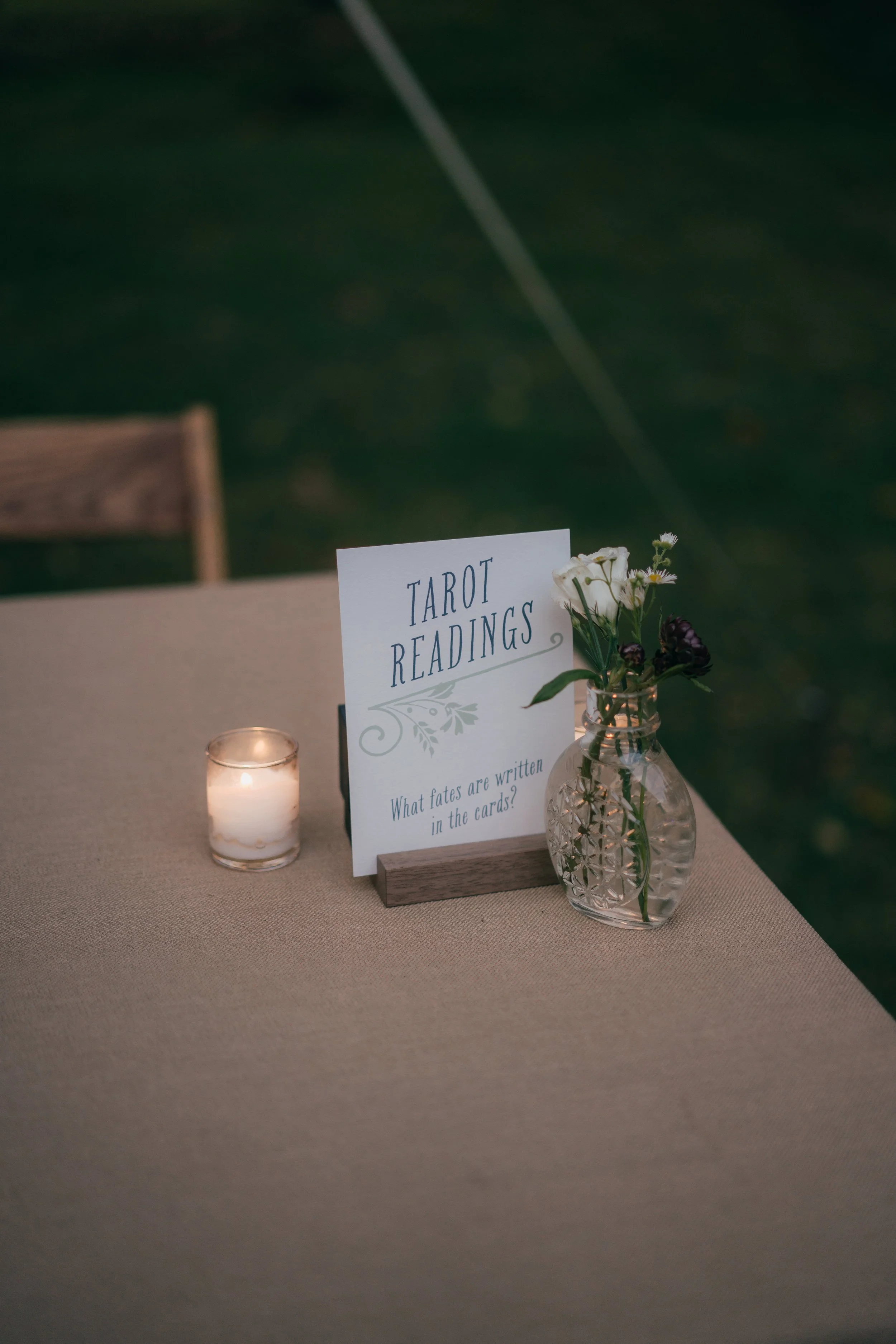 tarot-reading-sign-at-wedding-in-hudson-valley-ny.jpg