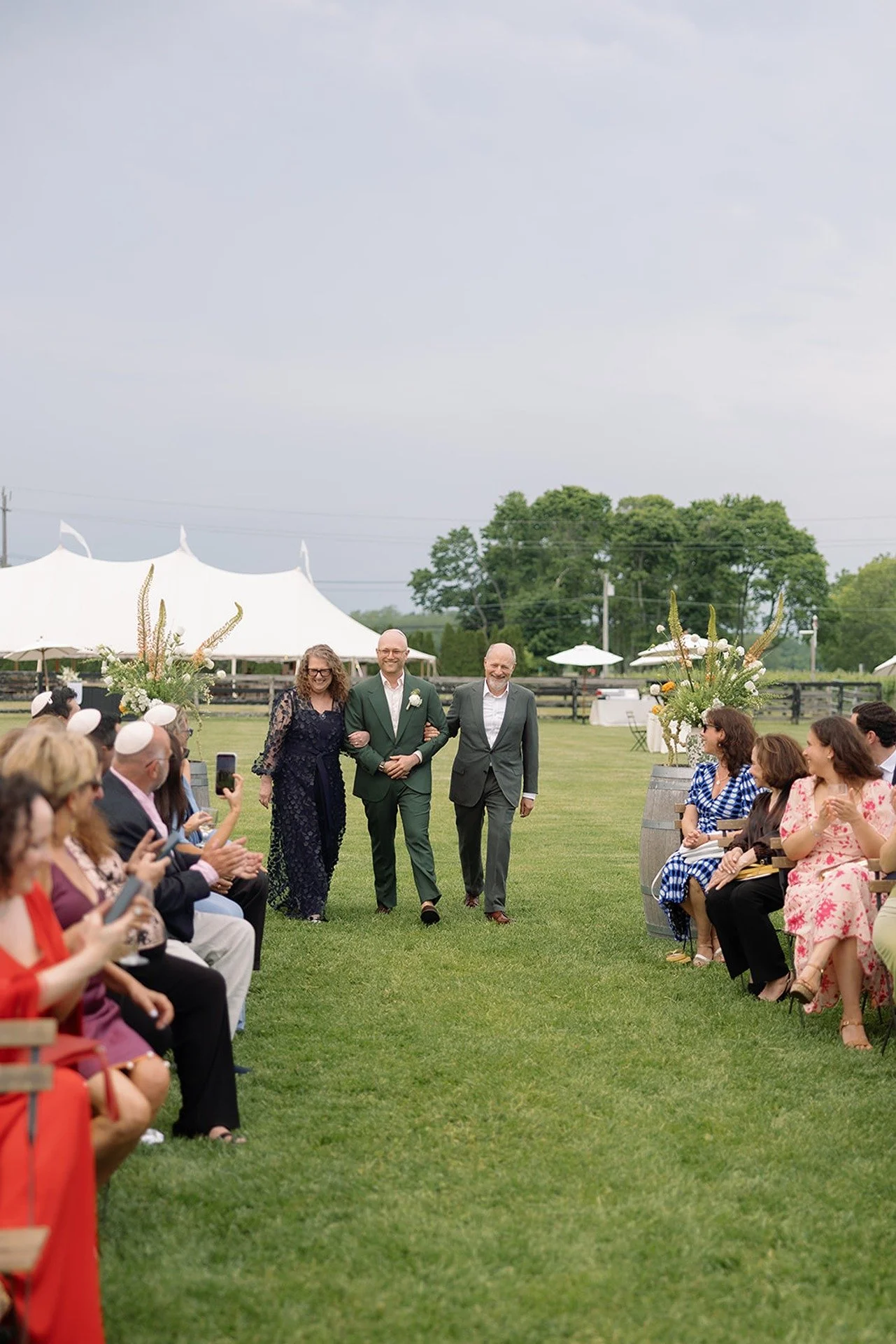Greenport-NY-hudson-valley-wedding-planner-winery-wedding-outdoor-tented-event-in-vineyard (104).jpg