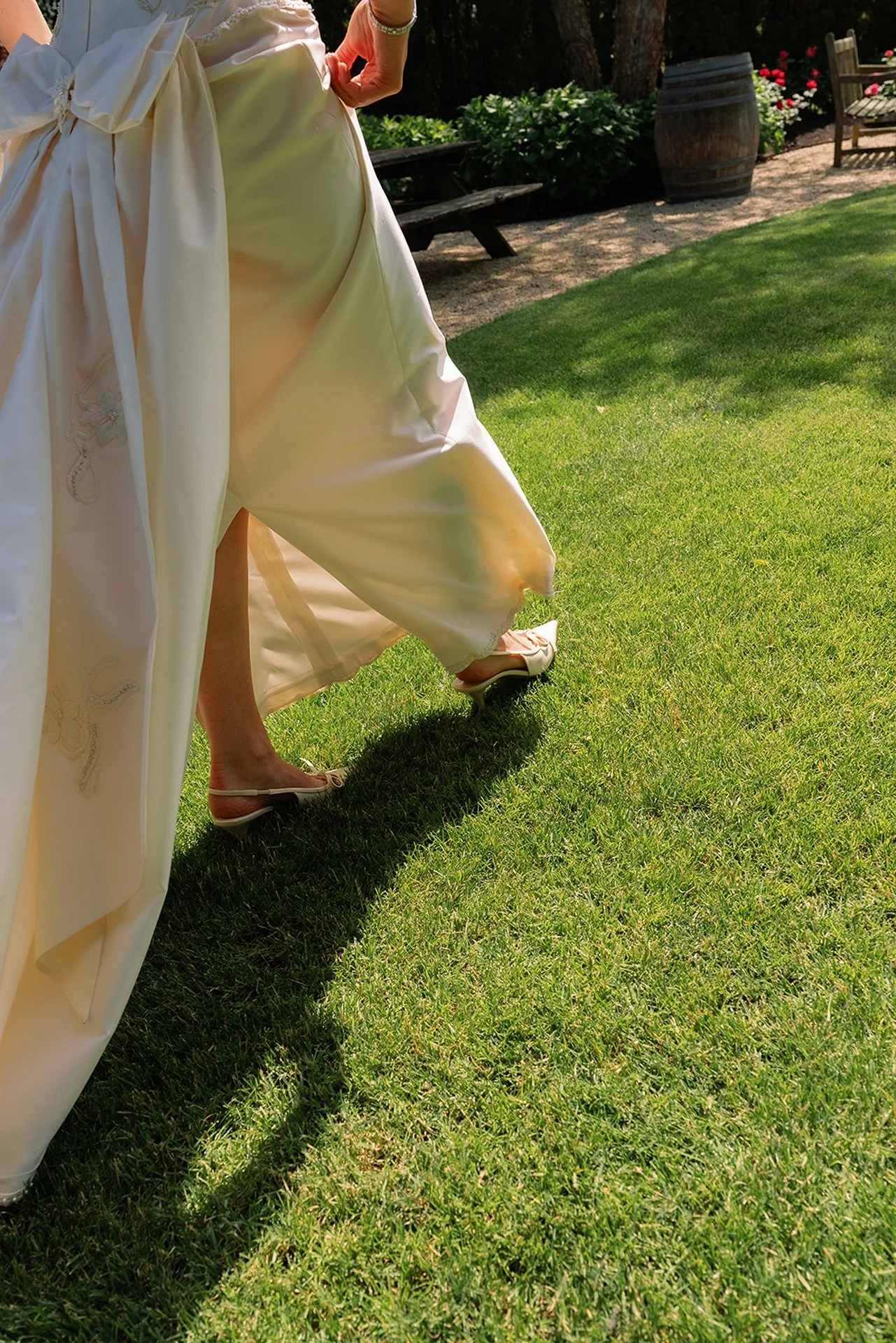 Greenport-NY-hudson-valley-wedding-planner-winery-wedding-outdoor-tented-event-in-vineyard (87).jpg