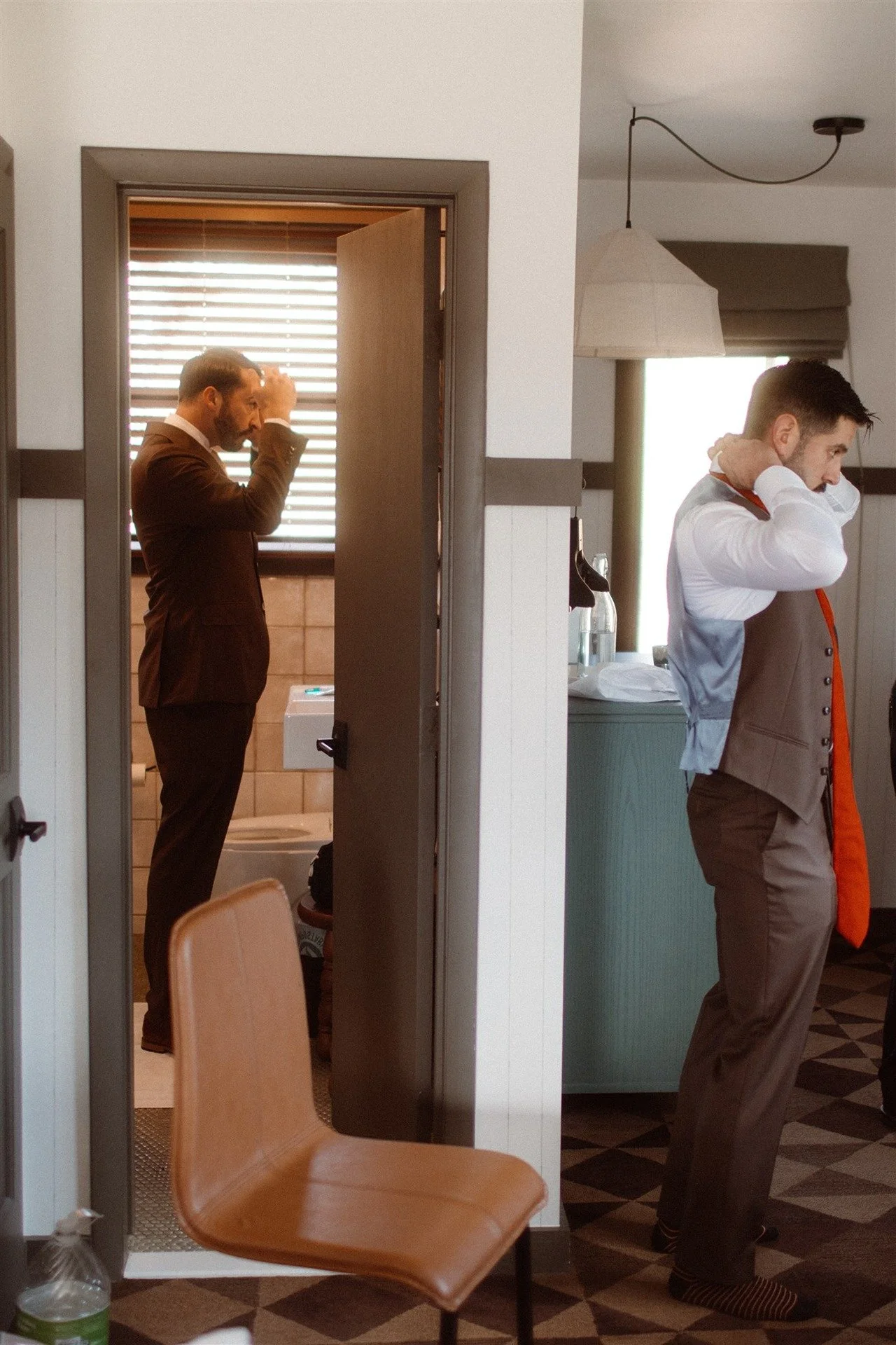 Best-Man-And-Groom-Getting-Ready-Simultaneously-At-Hemlock-Neversink-For-The-Wedding