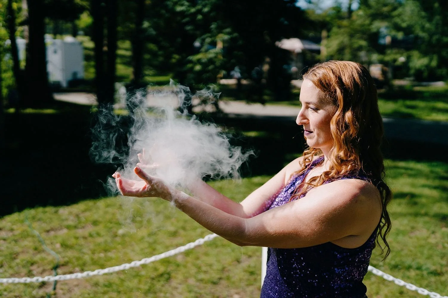 wedding-reception-bubble-magician-at-troutbeck-in-amenia-ny-after-the-bubble-popped.jpg