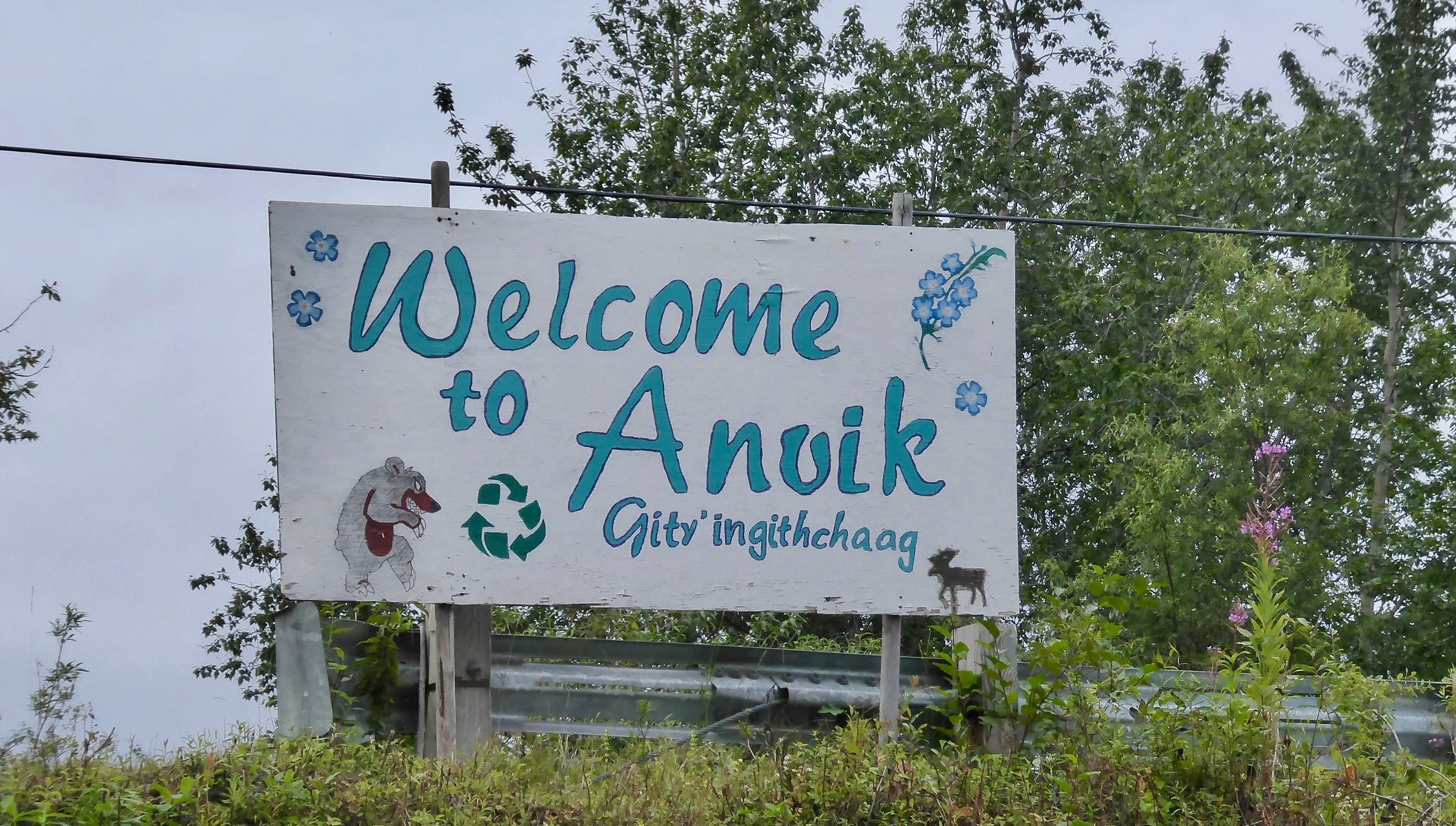 As we pull into the shore a group of four men are getting off of a boat. They welcome us to the town of Anvik. We have some interesting conversations as they tell us a little bit about their lives here. Two of the men were born here and point out their birth house. They also tell us of some native lore and want to know if we have seen any of the little people that live in the woods.