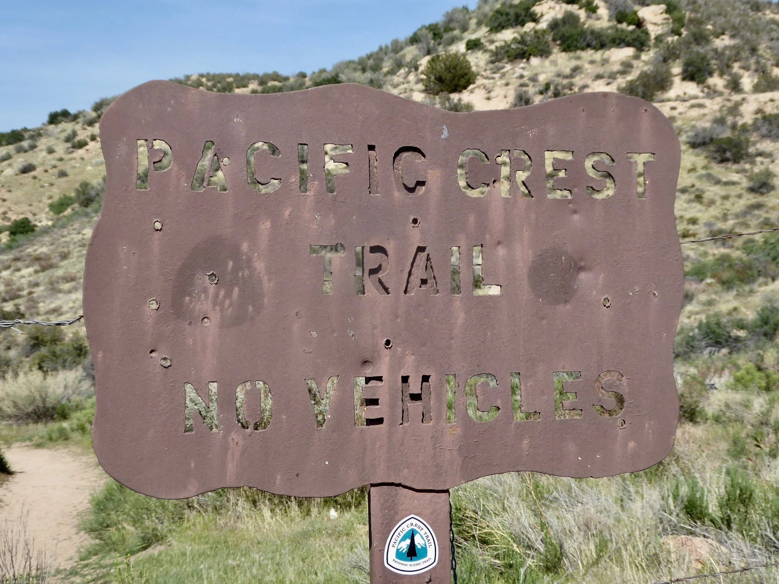 We find another creek to camp. After so many night of dry camping this is quite enjoyable, Spikes and several other hikers join us for the night. Conversation is usually minimal as most hikers are ready to be in bed as soon as the sun goes down.