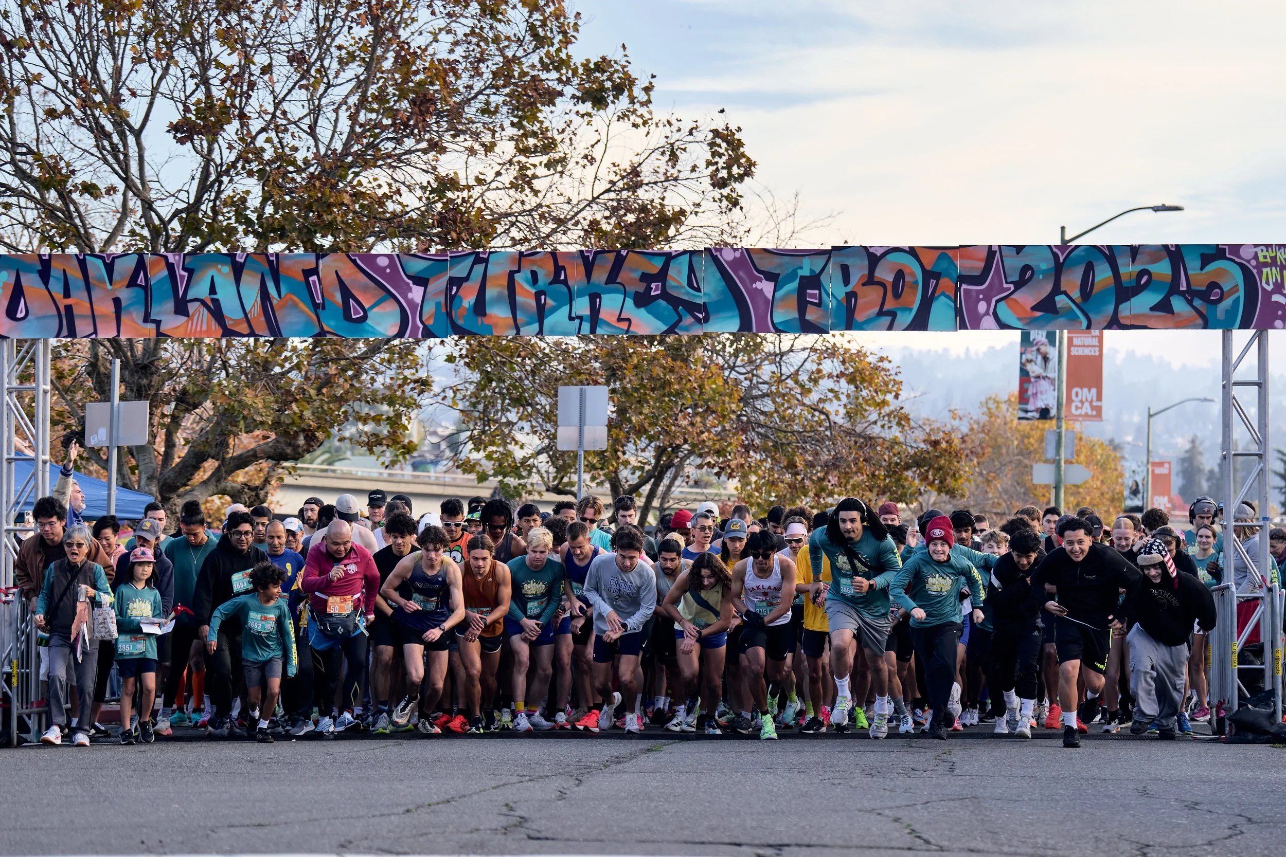 Serve yourself a spot at the start line this Thanksgiving. 🍽️🦃

Between the kids race, 5K, or all-new 10K, there&rsquo;s something on the menu for everyone at the Oakland Turkey Trot.