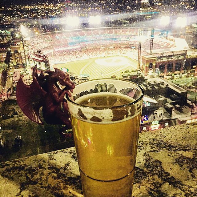 Rooftop @urbanchestnut Forest Park Pilsner while watching an exciting @cardinals win! 🍺⚾️ Awesome view from @360rooftopbar 🌃#stl #stlouis #rooftop #urbanchestnut #forestparkpilsner #cardinals #baseball #stlouiscardinals #mlb #downtownstl #dragonoff