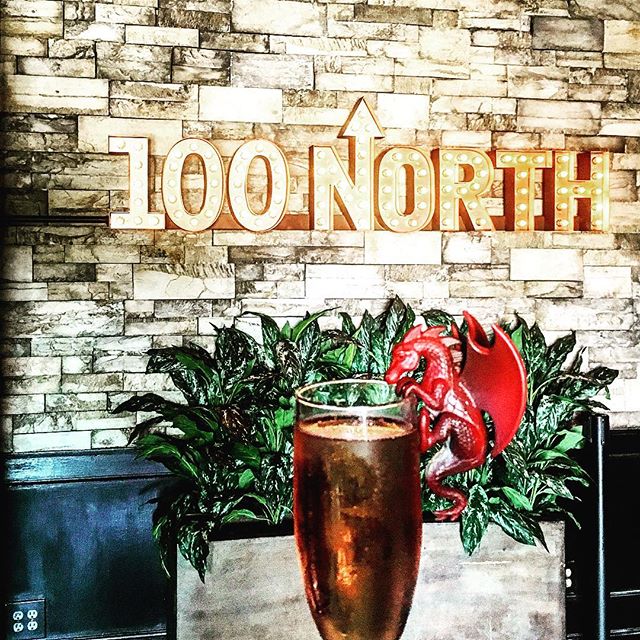 🥂🍾 Bottomless mimosa brunch! Great food &amp; atmosphere here @100northfullerton #mimosa #mimosas #bottomlessmimosas #fullerton #downtownfullerton #100northfullerton #champagne #brunch #dragonoffthewagon #dotw #drinksharewin #dsw #dragon #dragons #