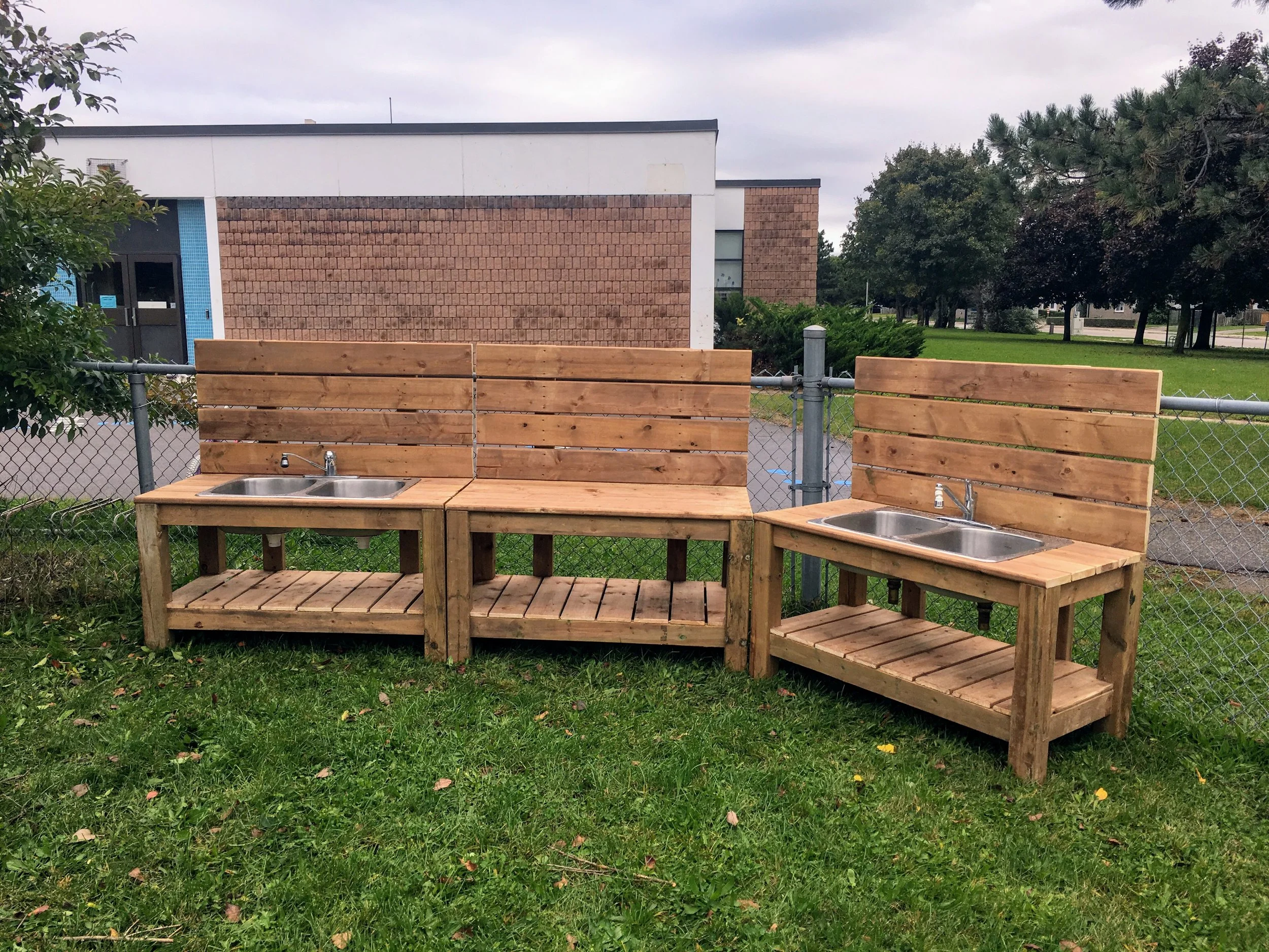 Custom mud kitchens by Fred's Fences