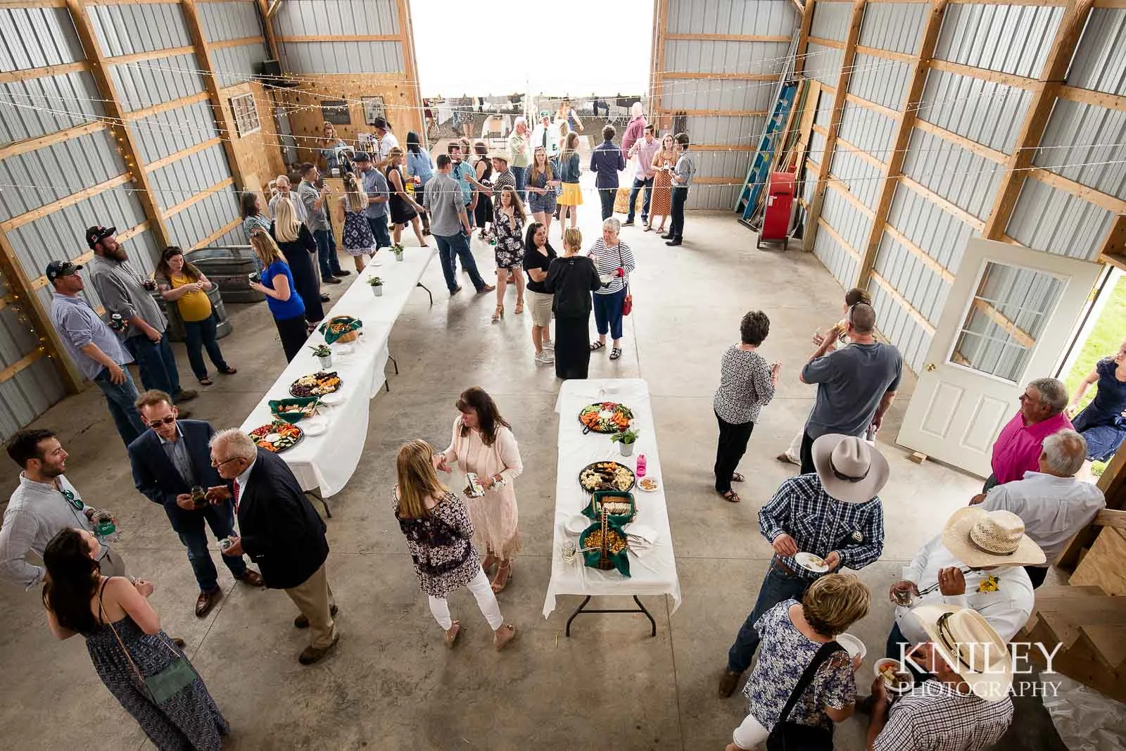 35-Western-New-York-farm-wedding-Kniley-Photography.jpg