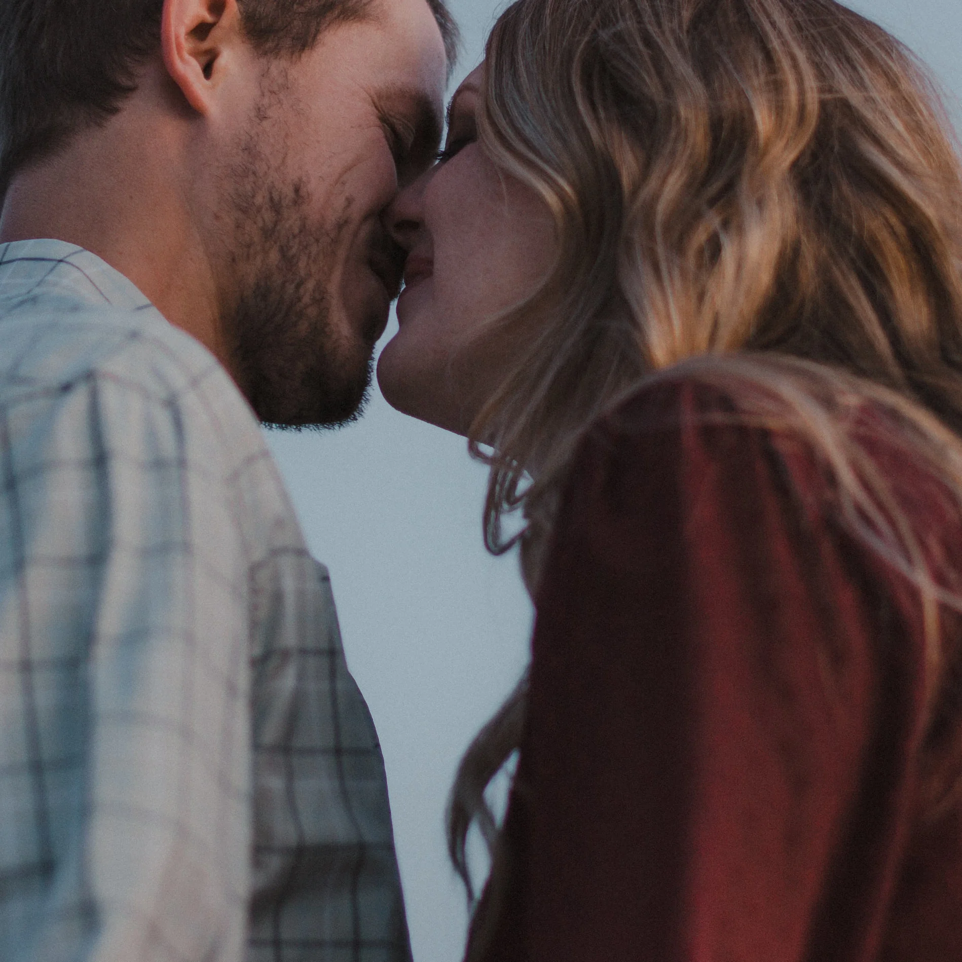 Shayne &amp; Brooklyn | Fall Golden Hour Engagement