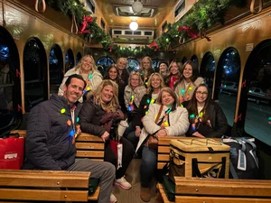 St. Louis Holiday Lights Trolley Tour | BYOB Festive Ride Through the City — Holiday Lights Trolley
