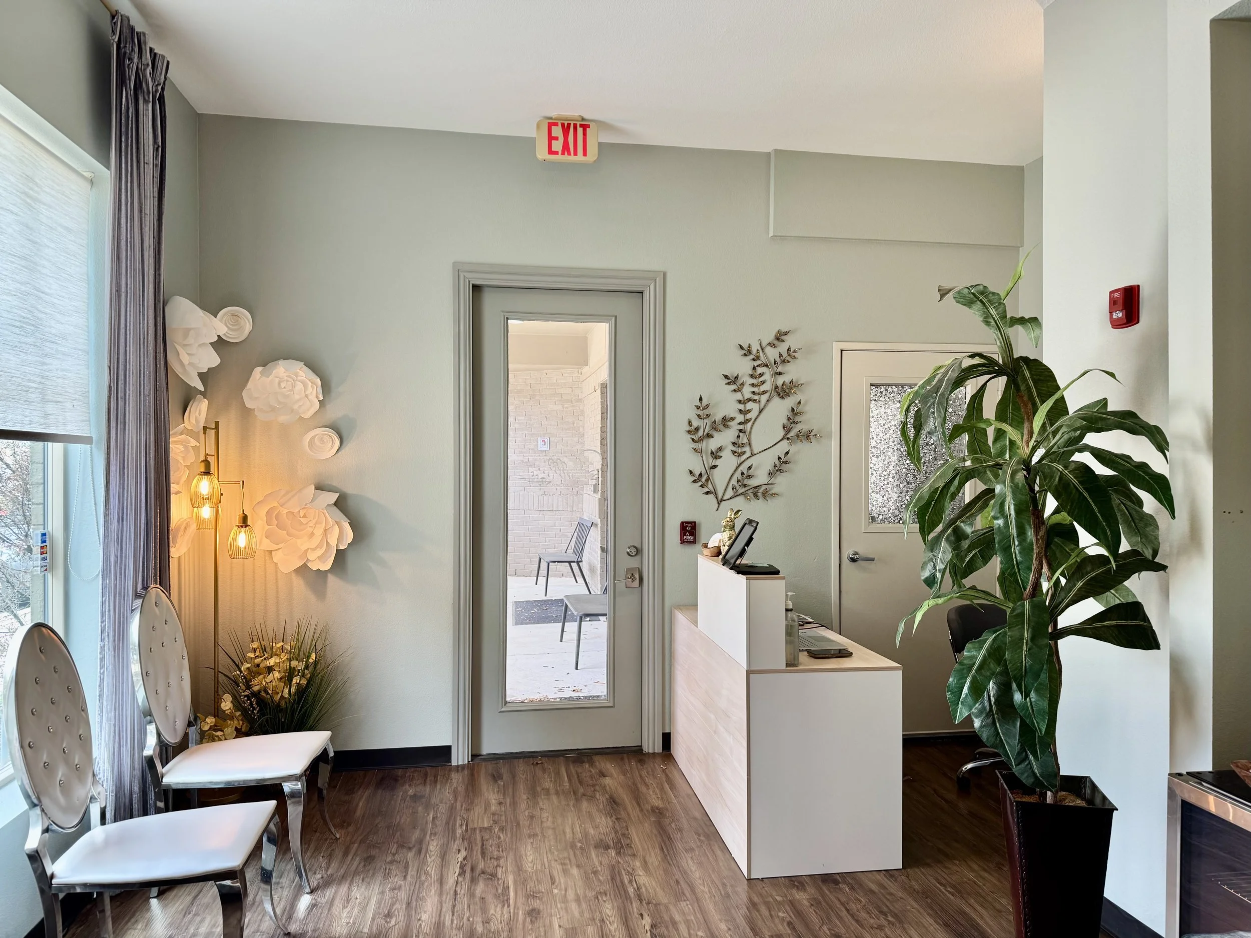 2960 Long Prairie Road, Flower Mound, TX  75022 - Personal Services Suites