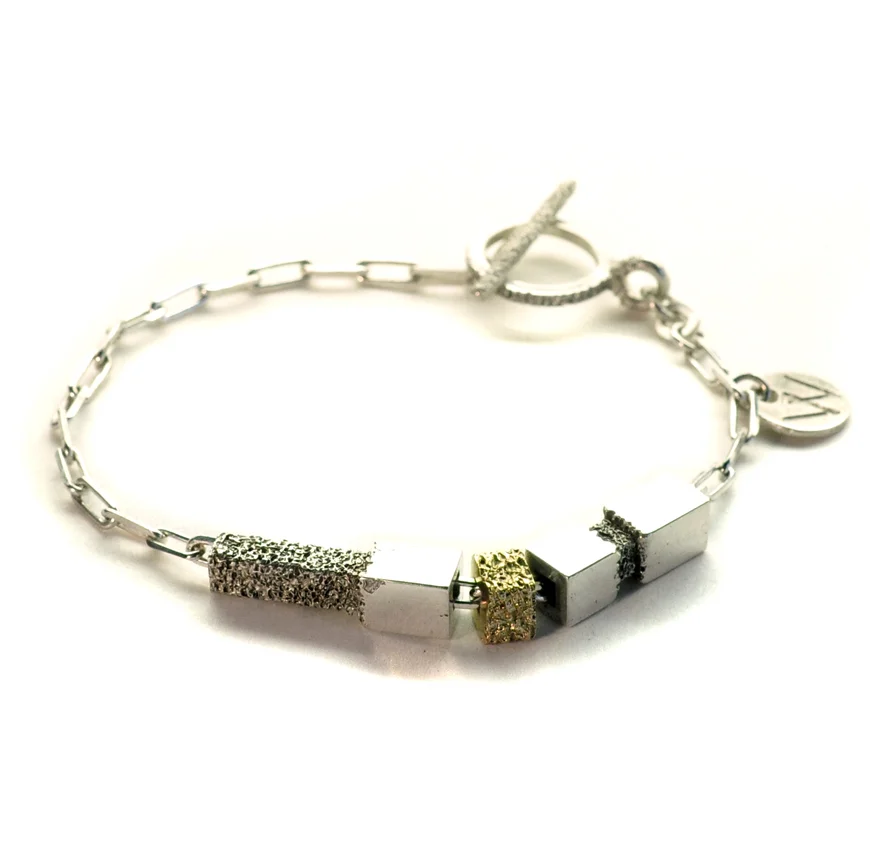 relic3_braceletwelfe_Kelly_thompson_fashion_illustrator_illustration_blog.jpg