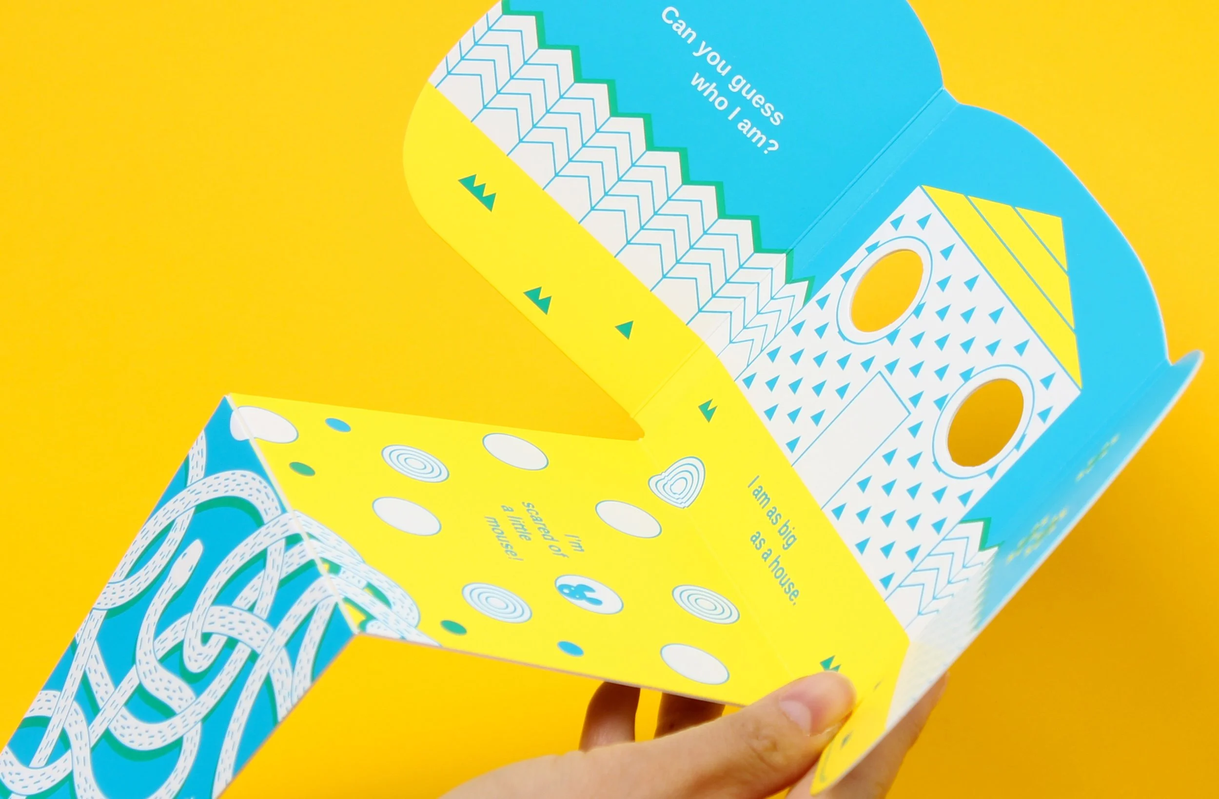 Guess Who-5-Elephant inside.jpg