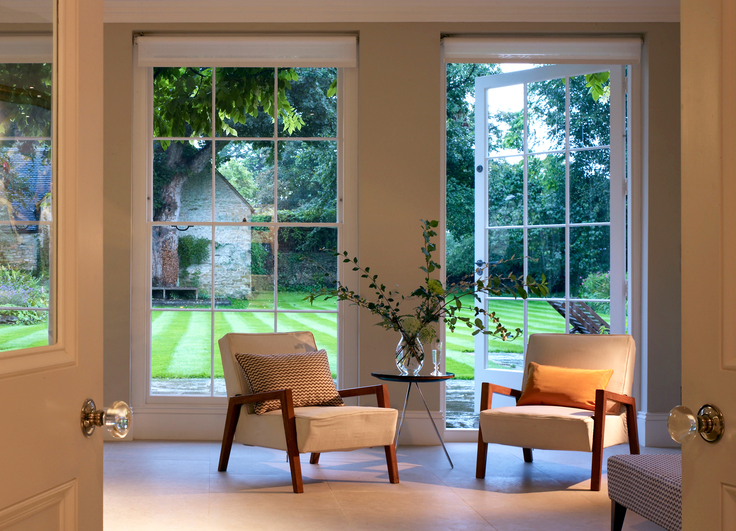 Jill Scholes Interior Design, Oxfordshire Country House, sitting room with view to garden