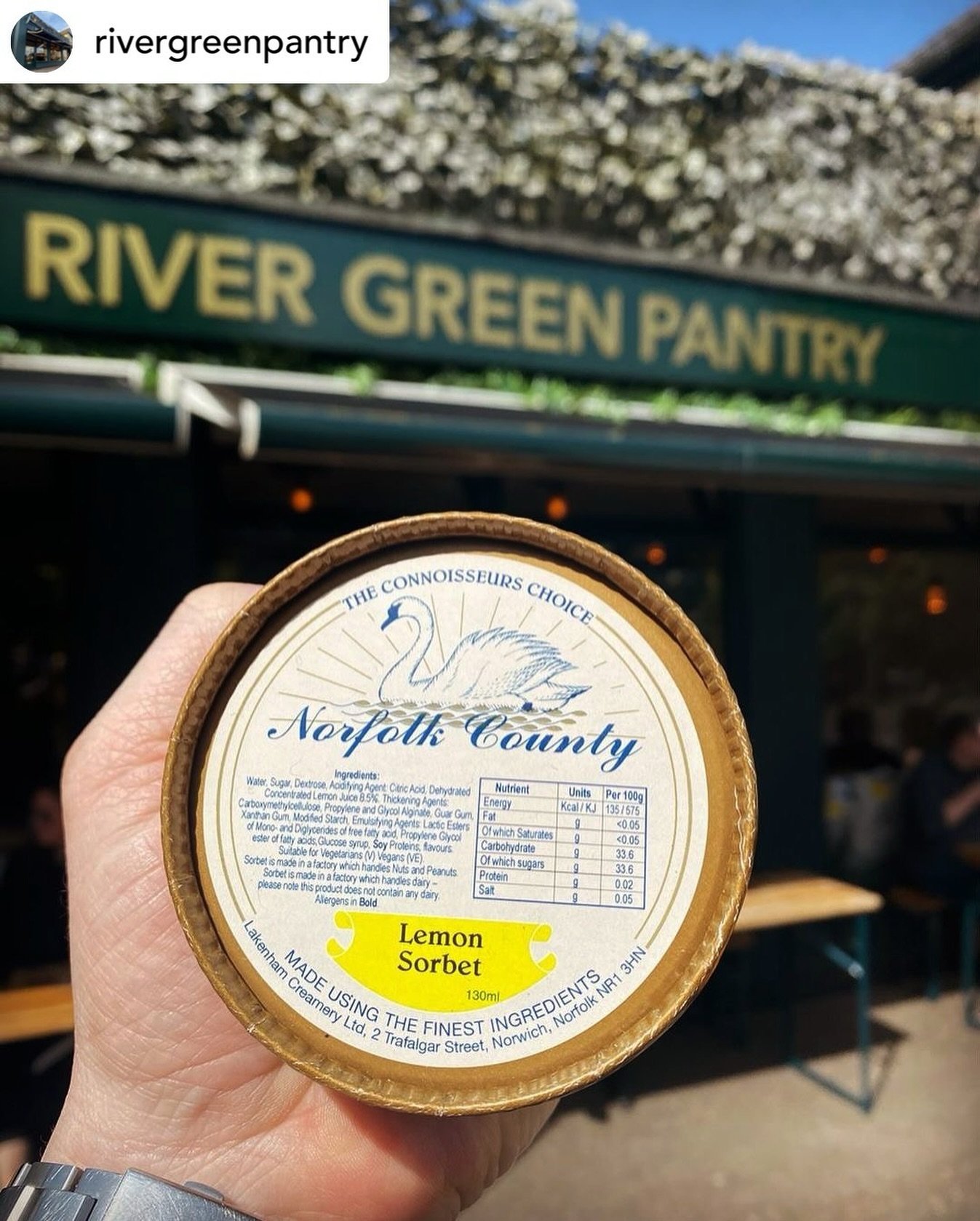 Posted @withregram &bull; @rivergreenpantry 

The sun is shining, the weather is sweet, why not treat yourself! ..We have individual ice cream tubs in French Vanilla, Belgian Chocolate, Raspberries and Cream, Jamaican Rum and Raisin, Mint Choc Chip, 