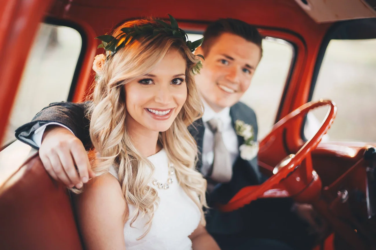 brett-megan-tulsa-wedding-la-vintage-rentals-04.JPG