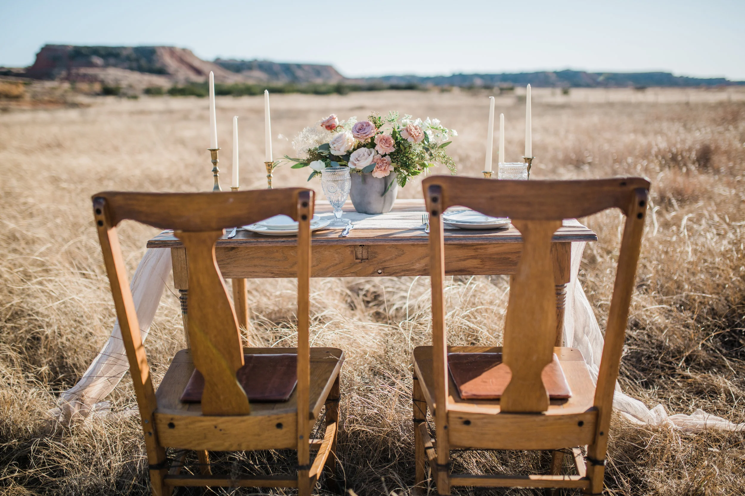 gloss-mountain-wedding-la-vintage-ok-rentals-04.jpg