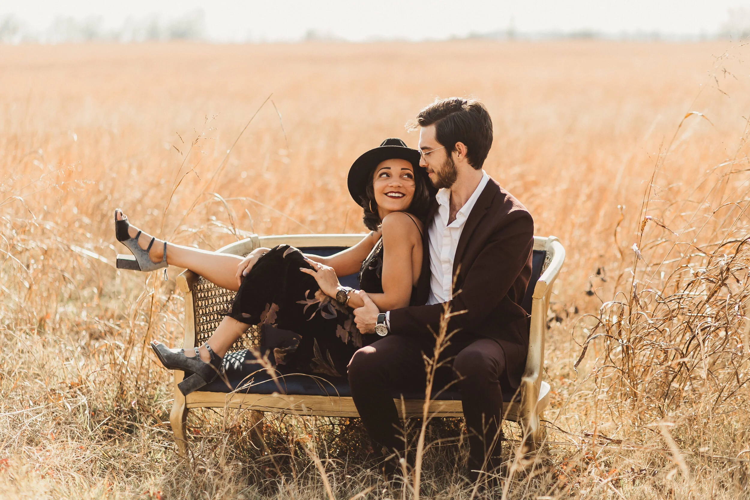 Couple-greenleaf-barn-photography-tulsa-rentals-lavintageok.jpg