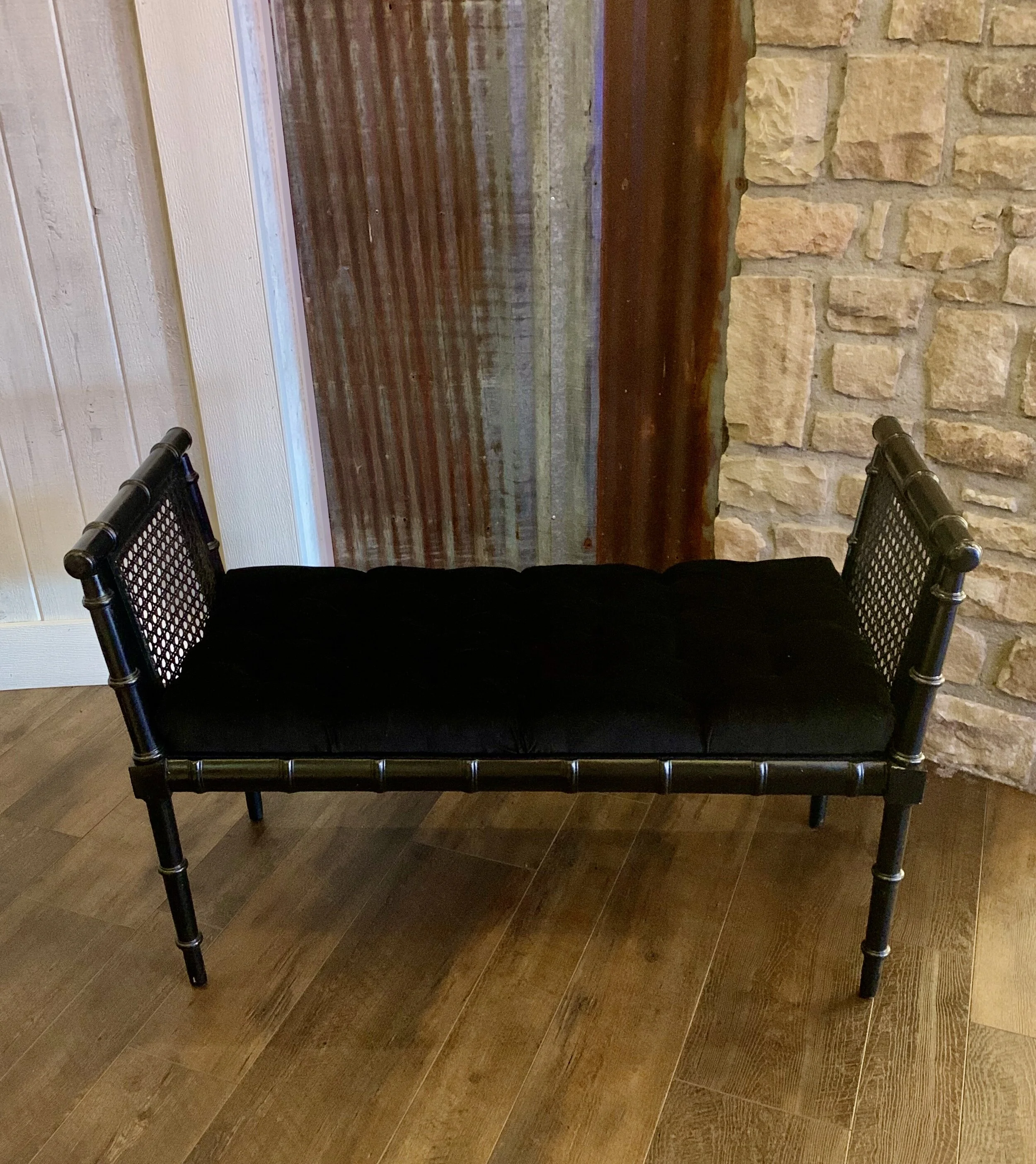 max-bench-silo-tulsa-rentals-lavintageok.jpeg