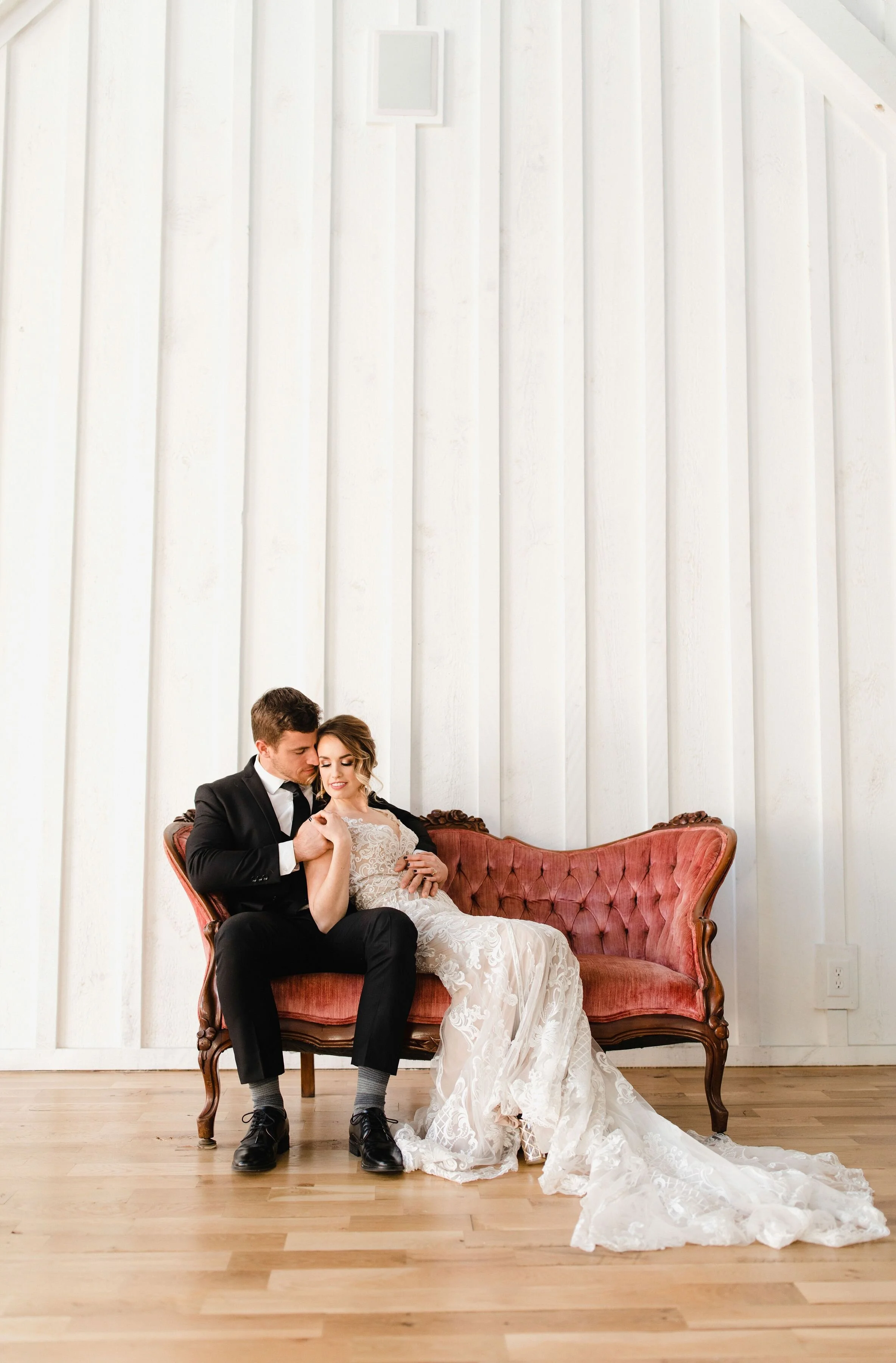 Gorgeous-couple-Hadley-Couch-Spain-Ranch.jpg