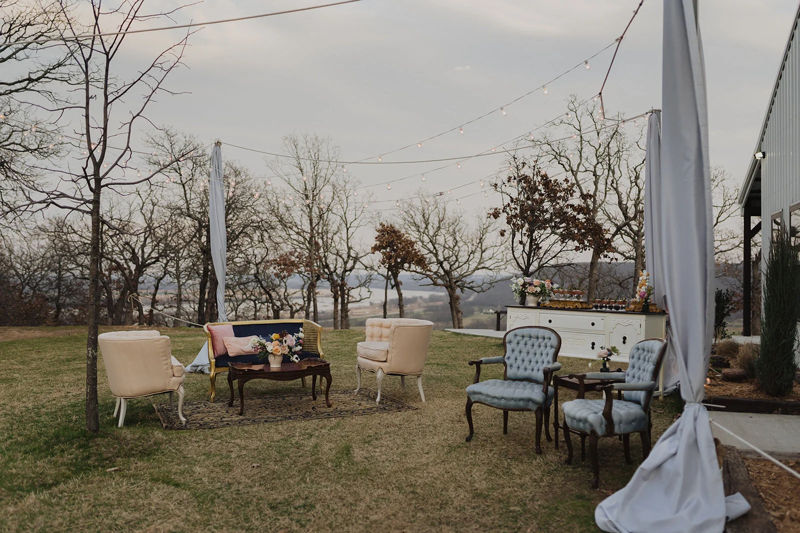 lavintageok-dreampoint-ranch-lounge.jpg