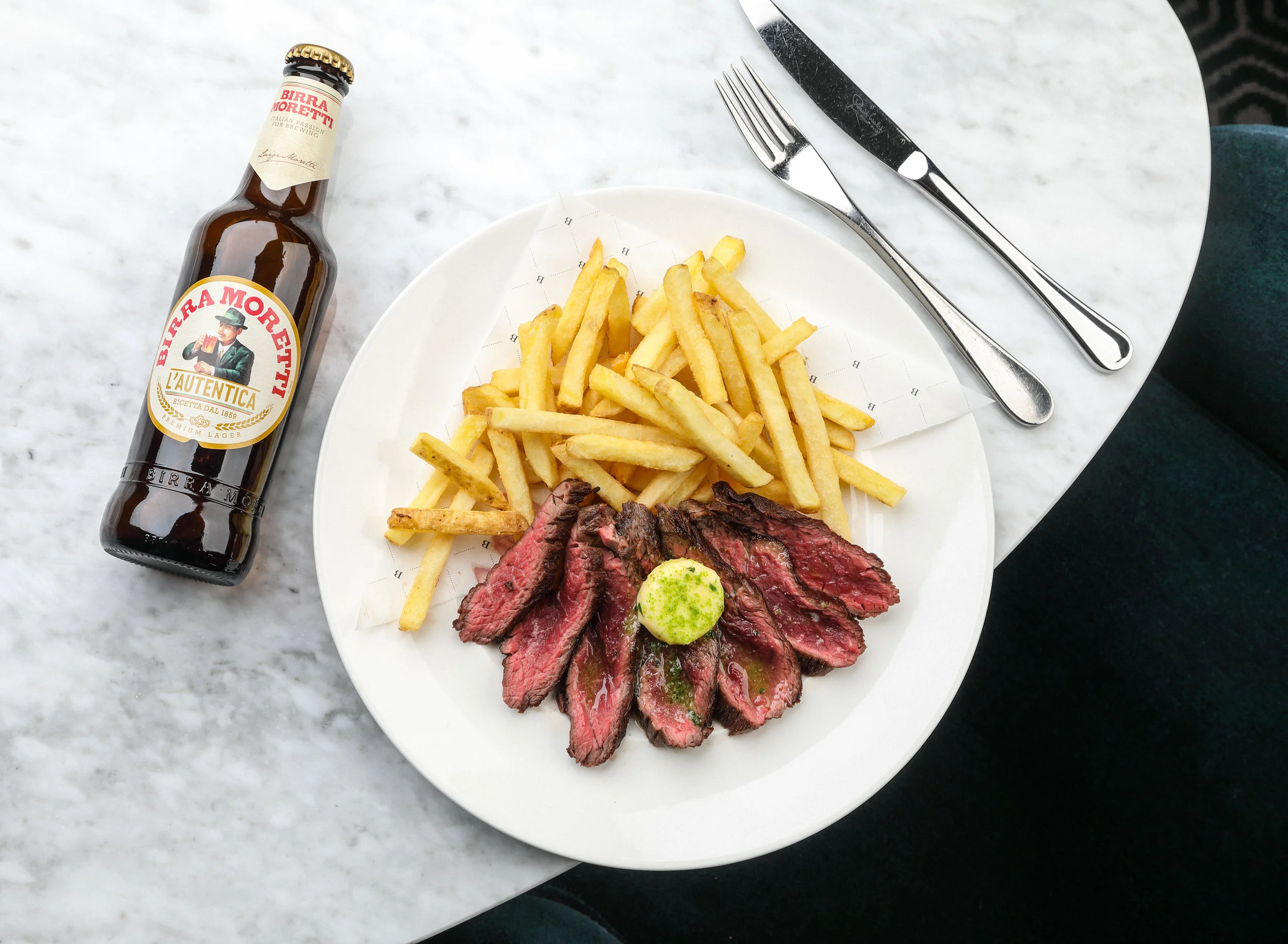 BAB-Main-SteakFrites-01.jpg