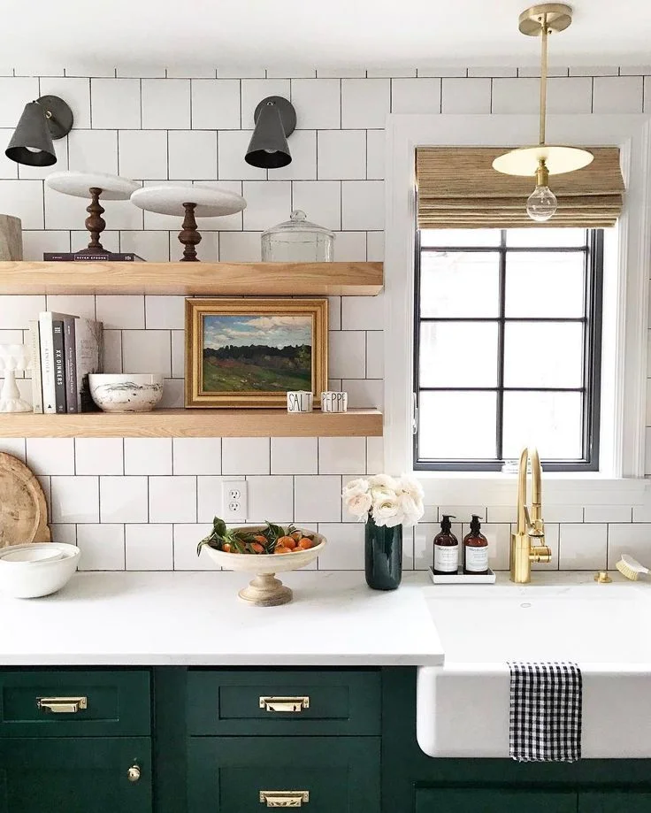 36b124a4a38b9741a867fb69e6c51e74--white-and-green-cabinets-dark-lower-cabinets.jpg