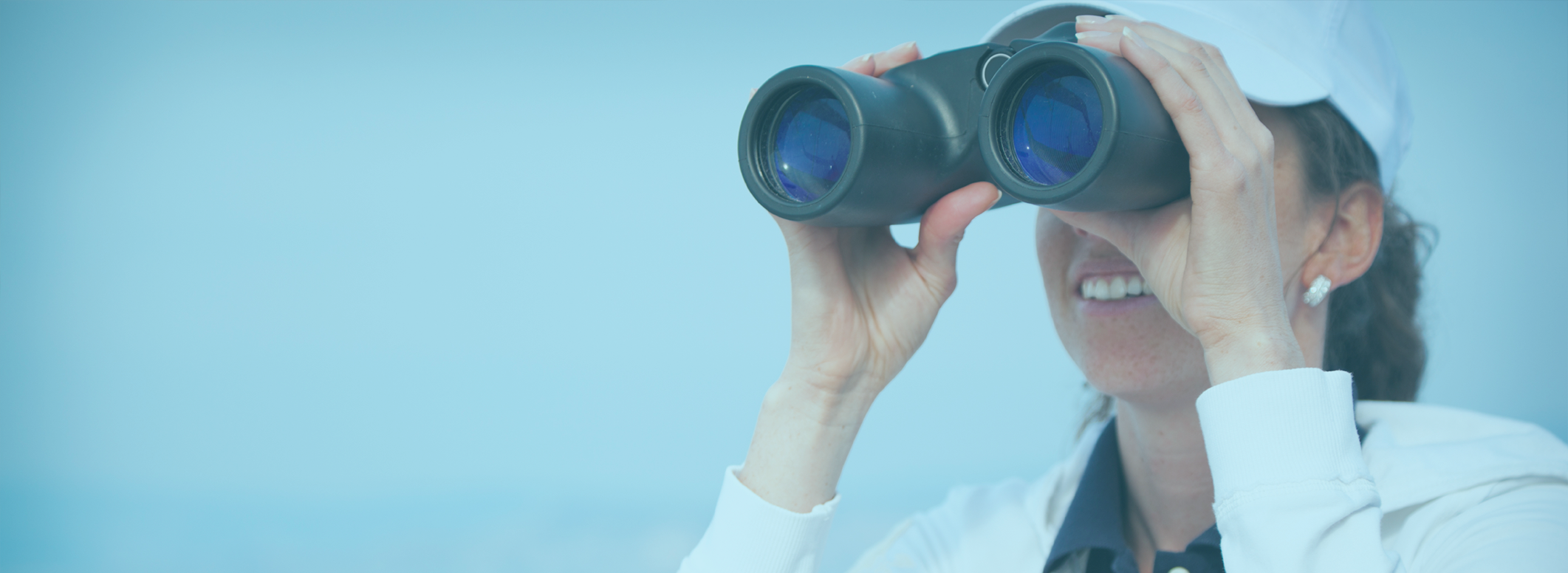 binoculars_woman_Looking.png