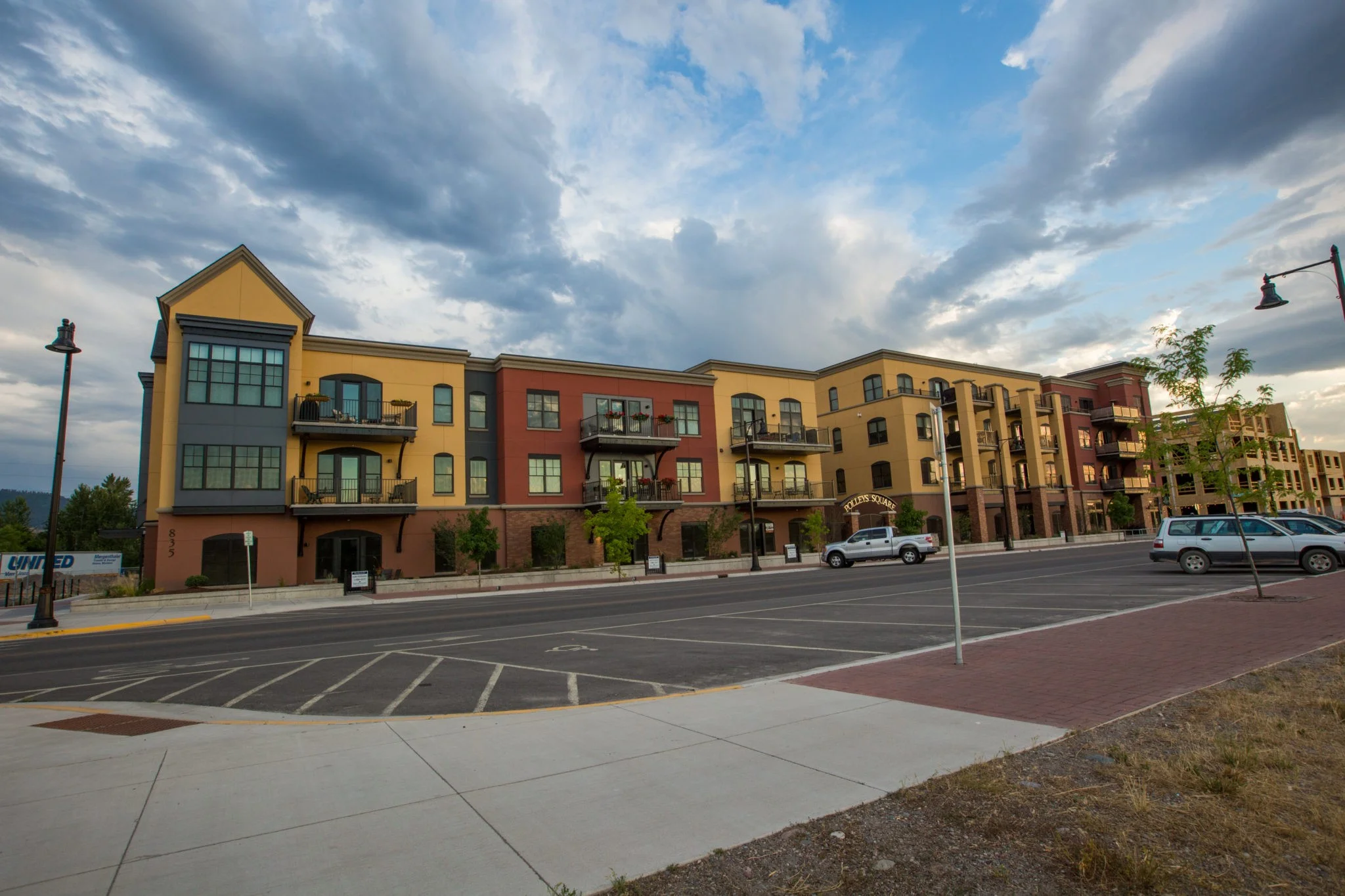 Polleys Square B Condominium Building