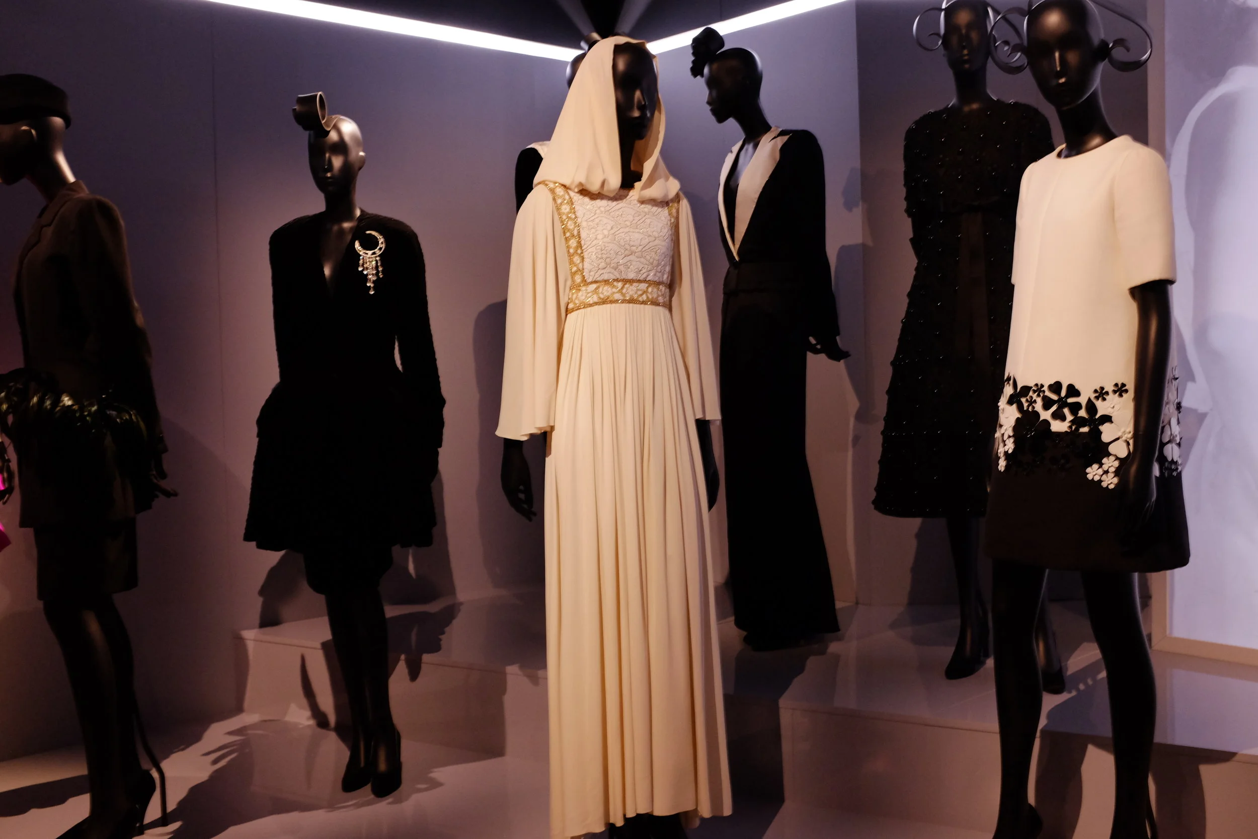 Christian Dior à LE MUSÉE DES ARTS DÉCORATIFS