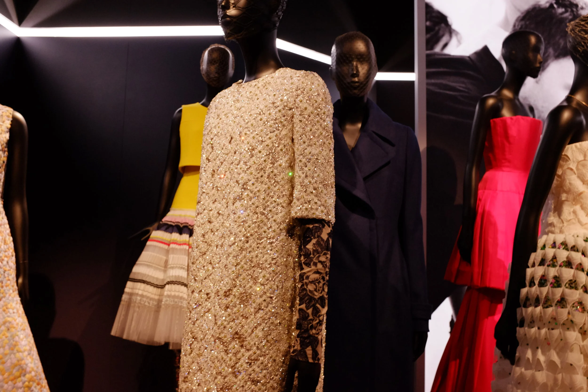 Christian Dior à LE MUSÉE DES ARTS DÉCORATIFS