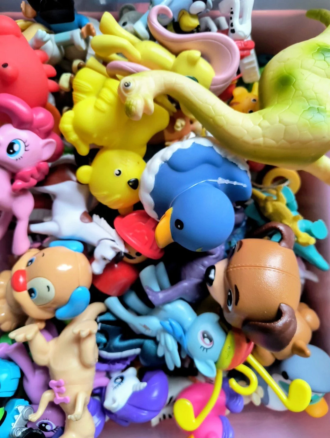 Crazy-Messy-Kids Craft Club