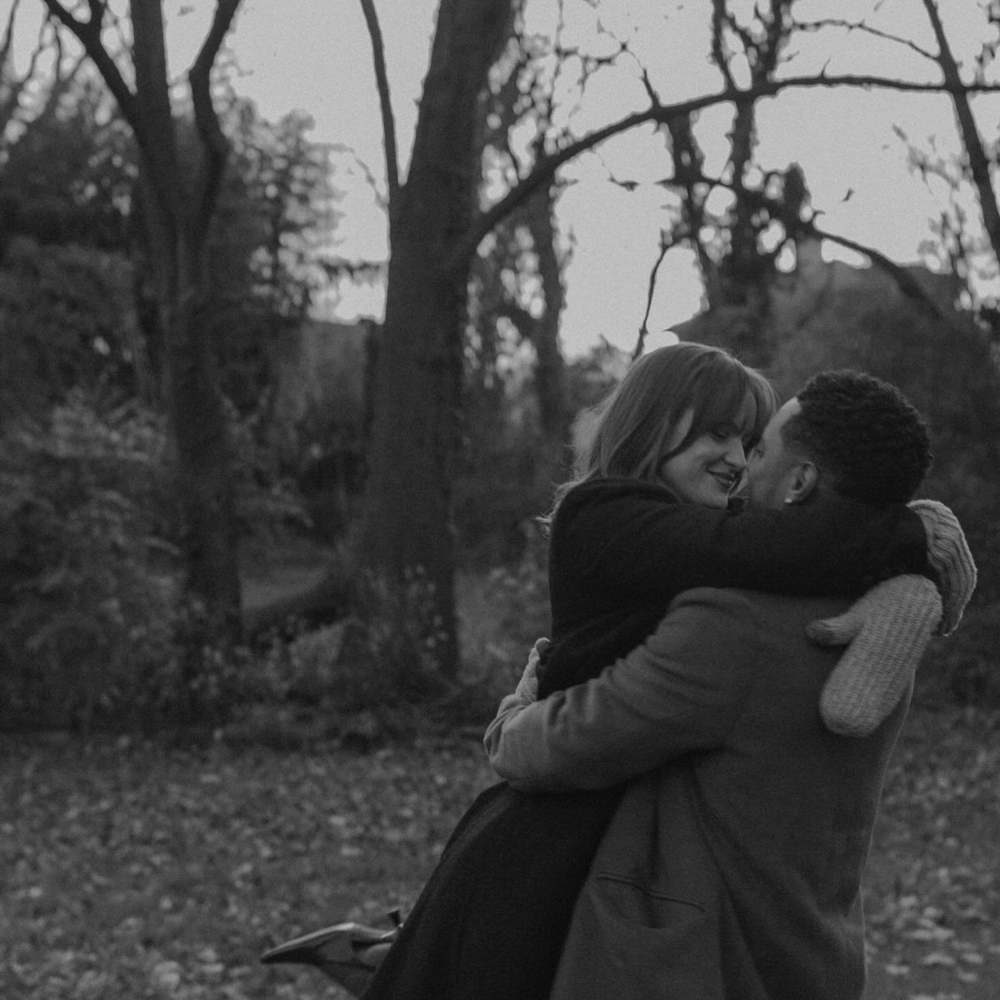 spring 2026 is already starting to fill up but until then i&rsquo;m still enjoying the cozy vibes from all my winter couples sessions🤍

DM me to book spring/summer couples and engagements, also still have availability for elopements and weddings! 

