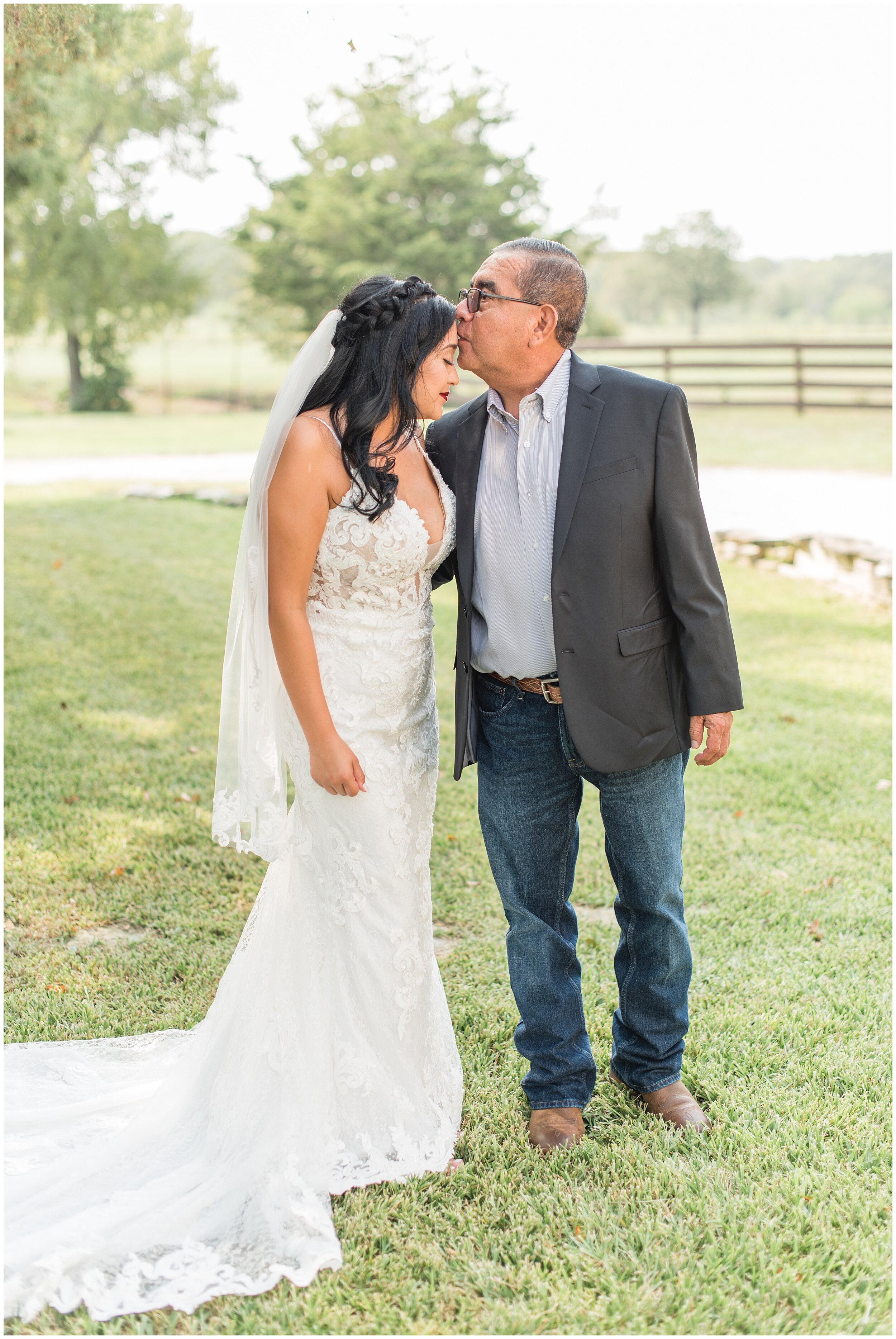 Katelyn Amber Miller | College Station, TX Photographer | Texas Wedding Photographer_0001.jpg