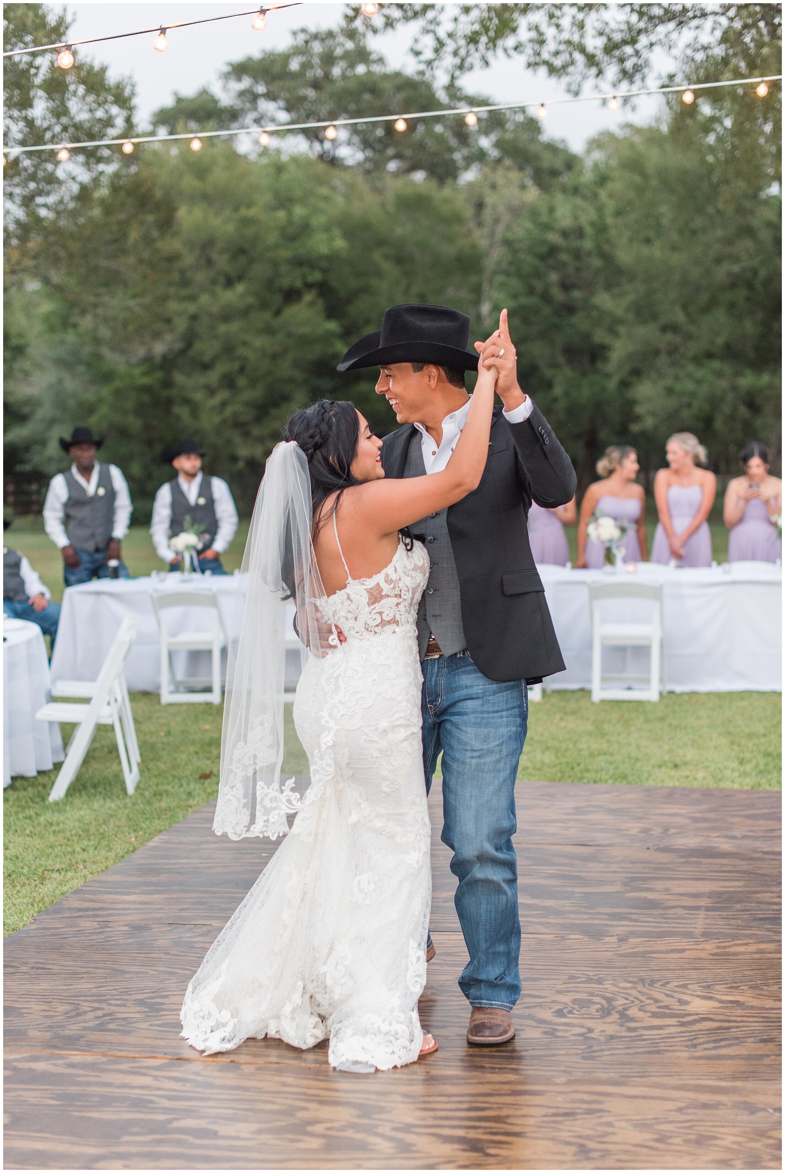 Katelyn Amber Miller | College Station, TX Photographer | Texas Wedding Photographer_0002.jpg