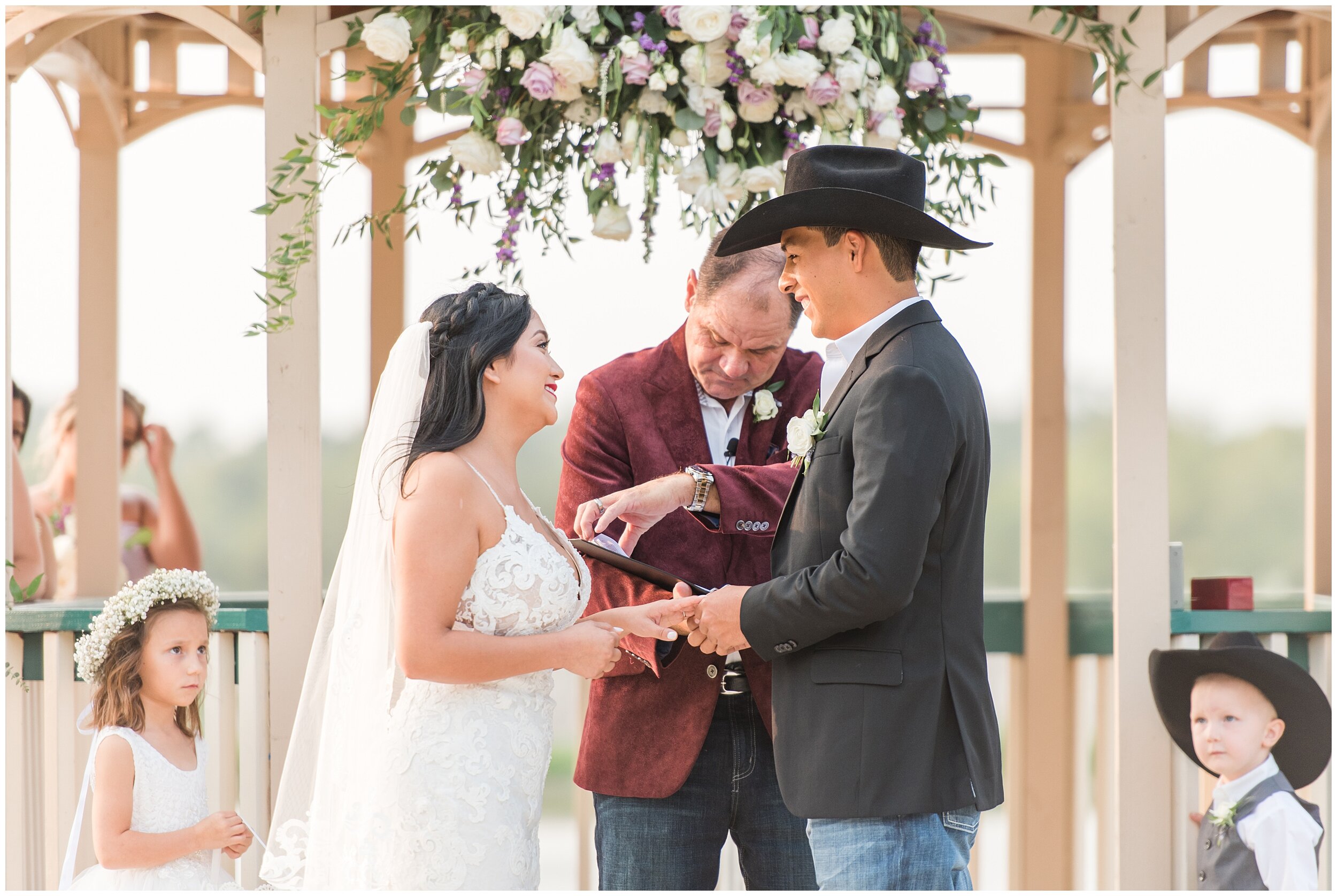 Katelyn Amber Miller | College Station, TX Photographer | Texas Wedding Photographer_0018.jpg