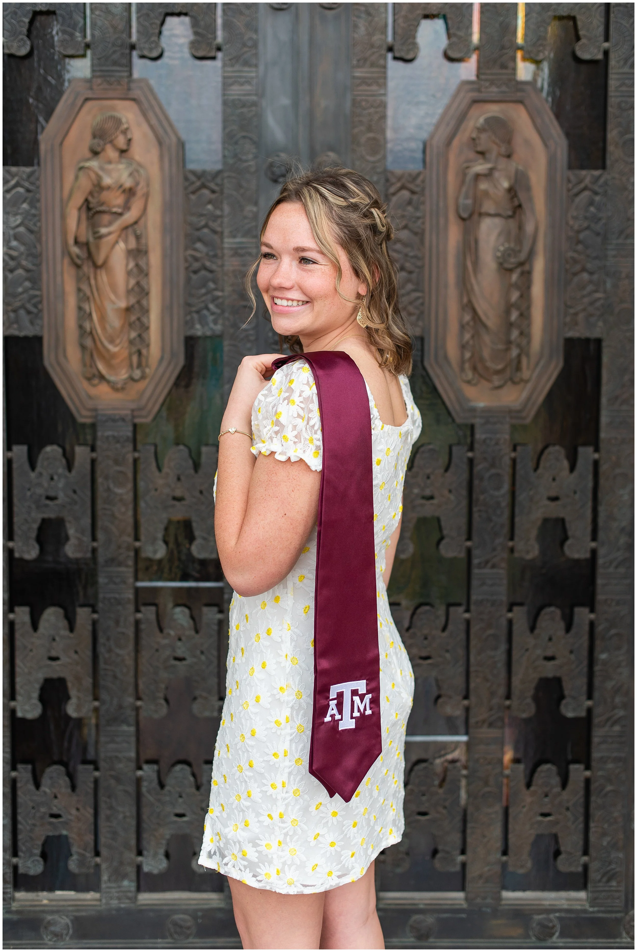 Katelyn Amber Miller | Texas Graduation Photographer | Texas A&M University | College Station, TX_0044.jpg