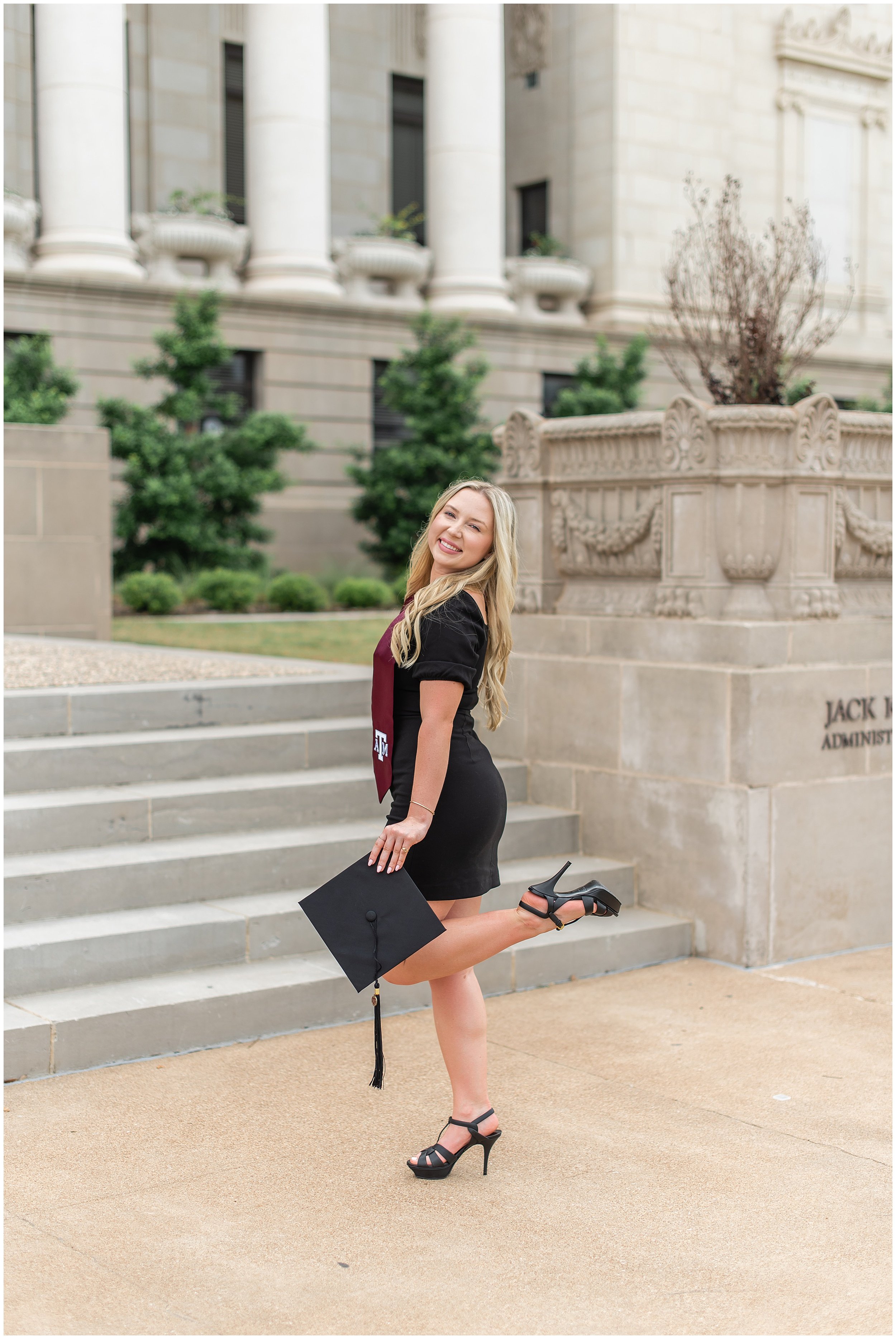 Katelyn Amber Miller | Graduation Session | Texas A&M University | College Station, TX | College Station Photographer_0202.jpg