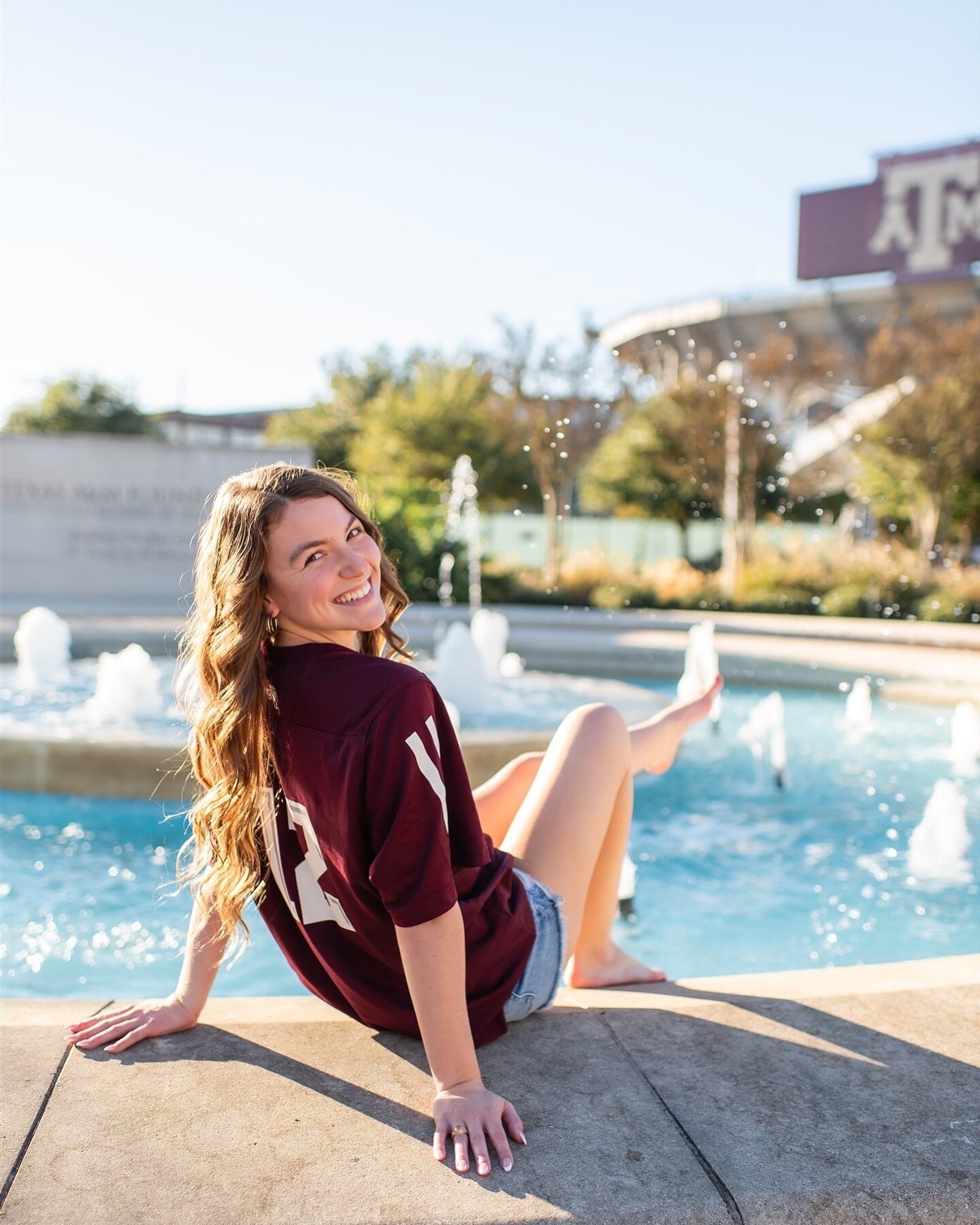 Excited for all the Aggie grad sessions this semester!! ☀️🎉