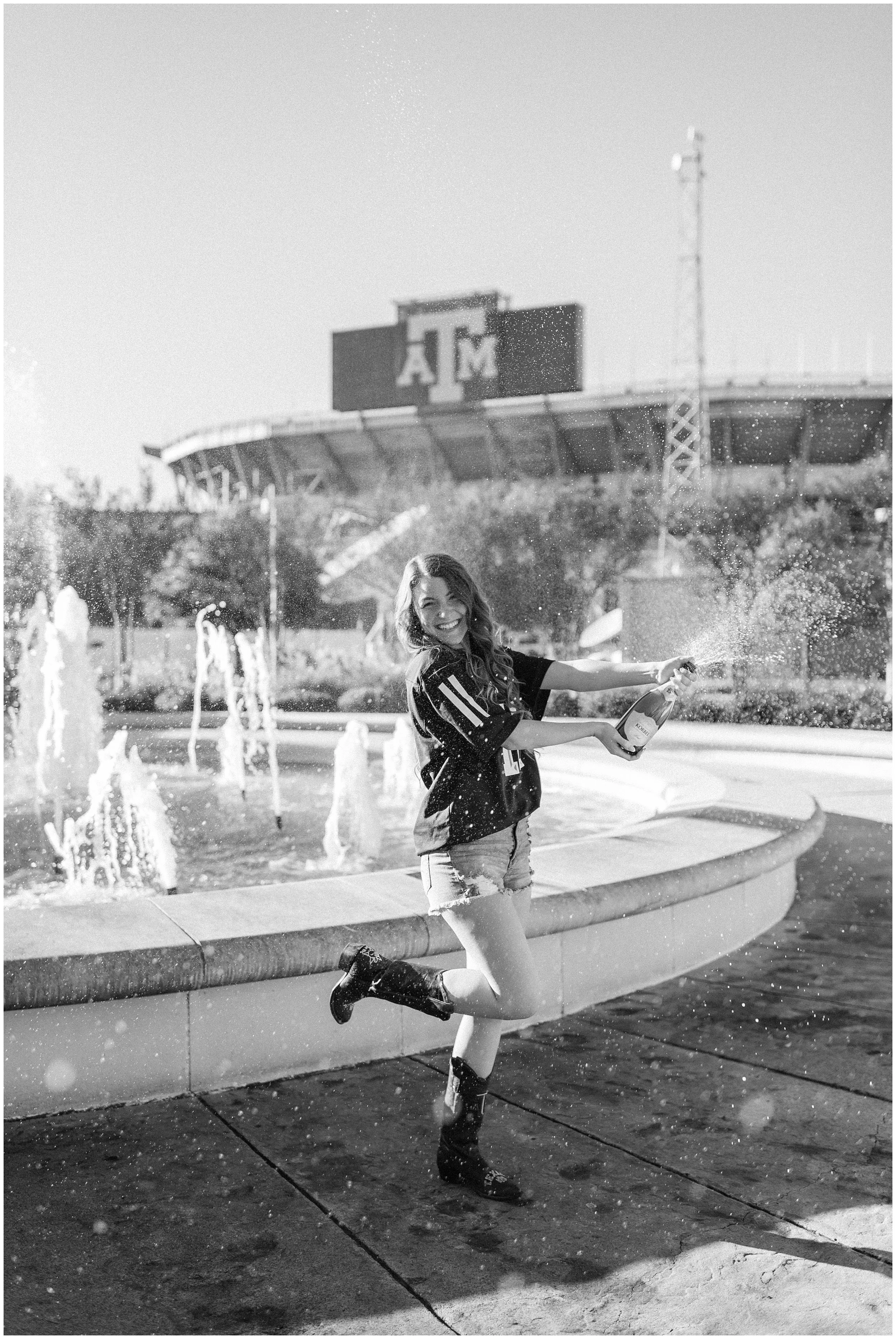 Katelyn Amber Miller | Texas A&M University | Graduation Session | College Station, TX | College Station Photographer_0352.jpg