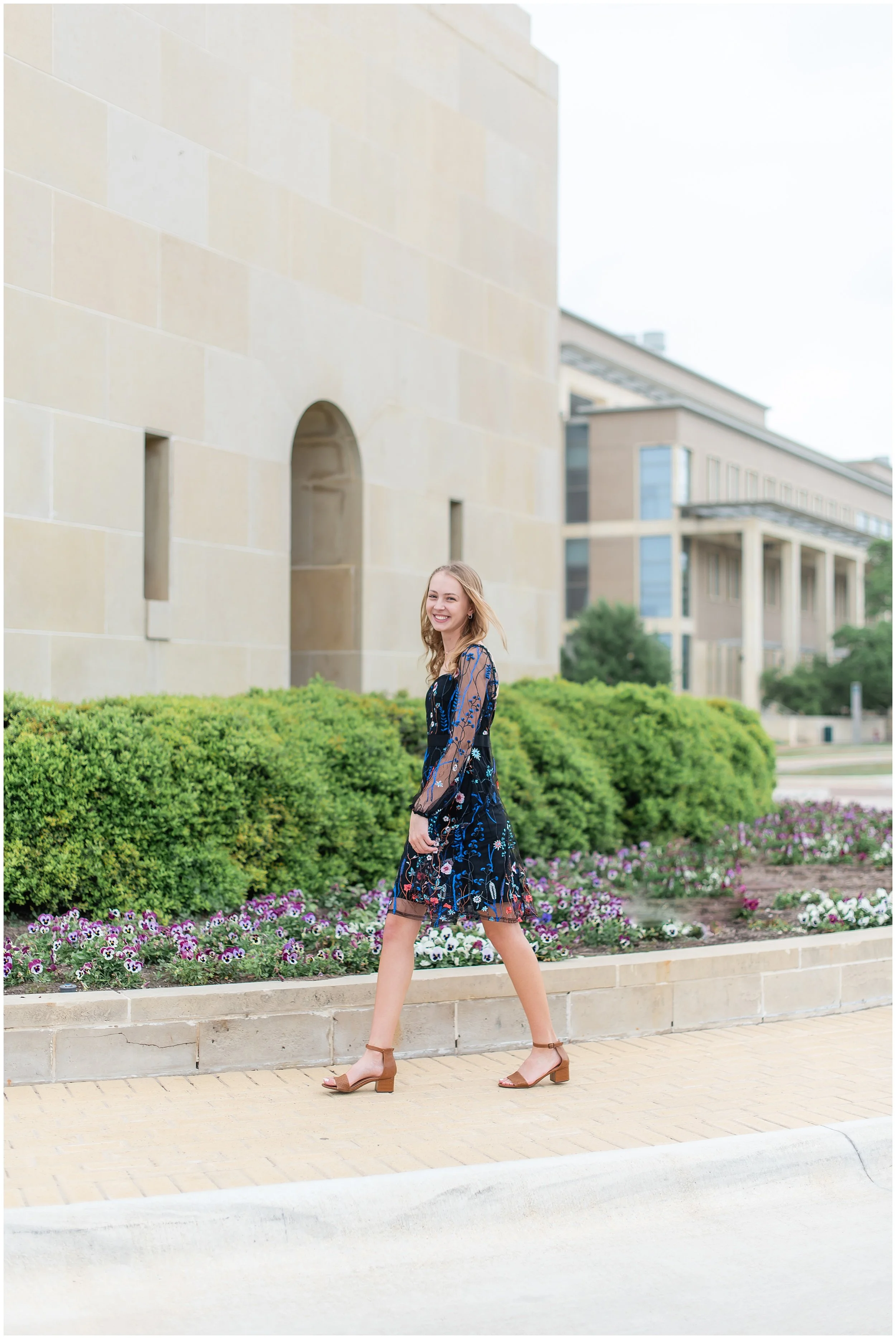 Katelyn Amber Miller | Texas A&M University | Graduation Session | College Station, TX | College Station Photographer_0100.jpg