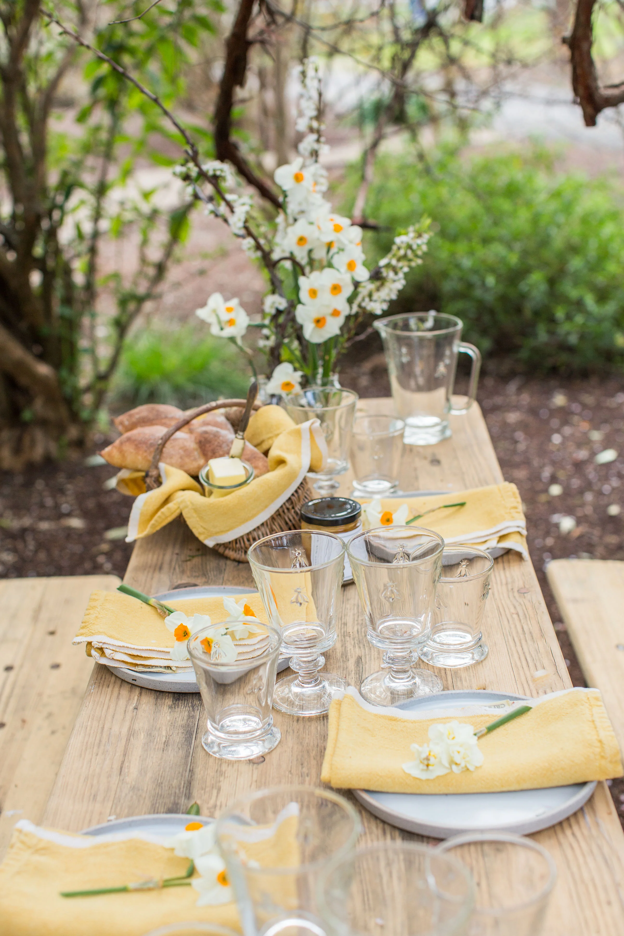 Mother’s Day Event, Chateau Sonoma, Floral Arranging Class, Chateau Sonoma Farm, May Events, Sonoma Events, Mother’s Day, Celebrate Mom, Florals, Sonoma Floral Class, Sonoma, Flowers, Spring, Spring Events, Dundee Butcher, Russian River Flowers, Tra…