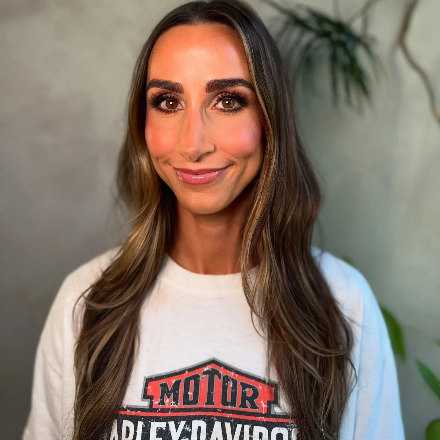 Glam on my girl @cara.lily ❤️&zwj;🔥

#LGMakeupTans