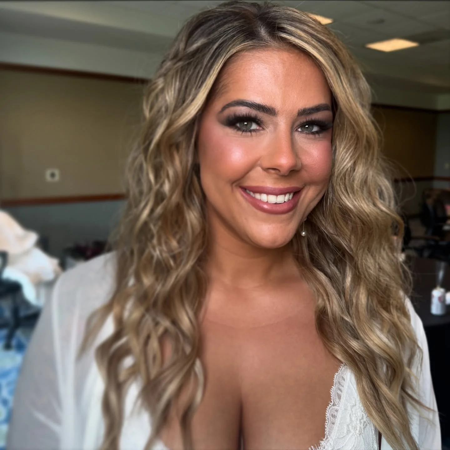 🫶🏼 𝘌𝘙𝘐𝘊𝘈 🫶🏼

MAKEUP @lgmakeupbridal 
HAIR @nichebeauty.bykaedi 

#LGMakeupBridal