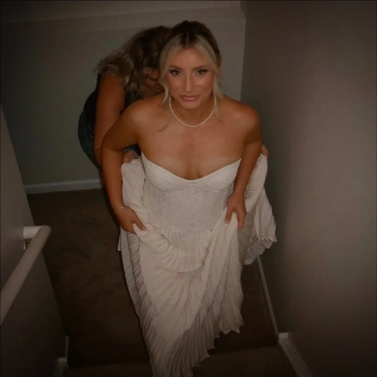 🫶🏼 𝐒𝐈𝐌𝐎𝐍𝐄 🫶🏼
𝙴𝚗𝚐𝚊𝚐𝚎𝚖𝚎𝚗𝚝 𝙿𝚊𝚛𝚝𝚢 𝙶𝚕𝚊𝚖 + 𝚃𝚊𝚗

#LGMakeupTans @lgmakeupbridal